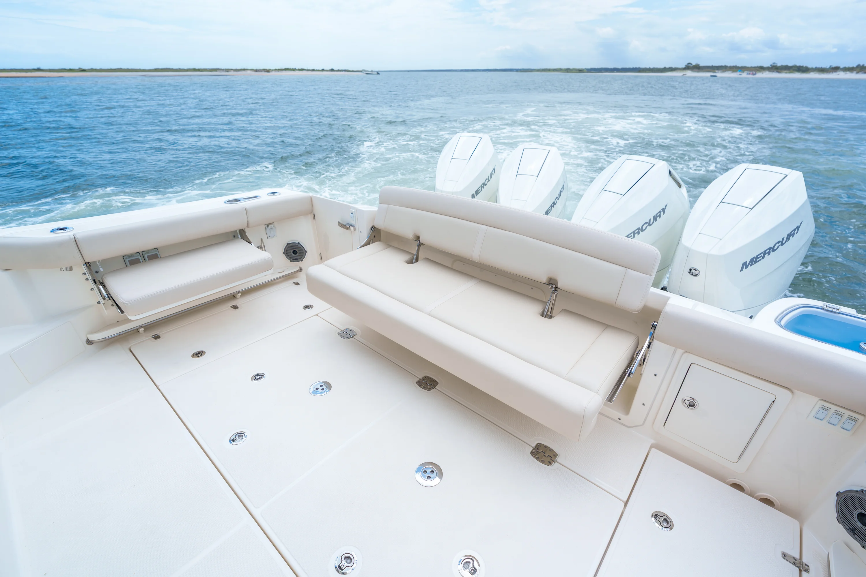 2026 Boston Whaler 405 Conquest Image Thumbnail #5