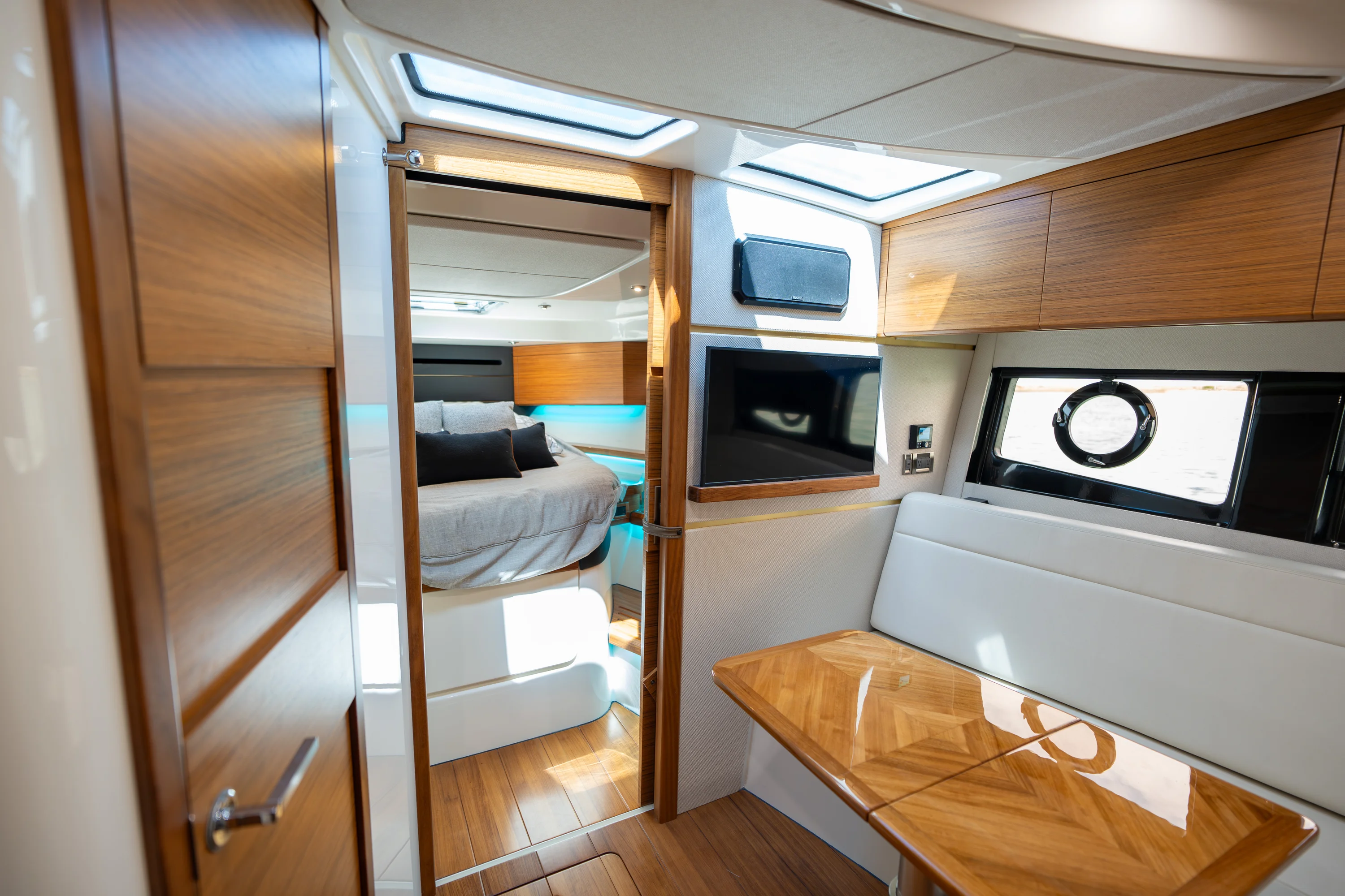 2026 Boston Whaler 405 Conquest Image Thumbnail #42