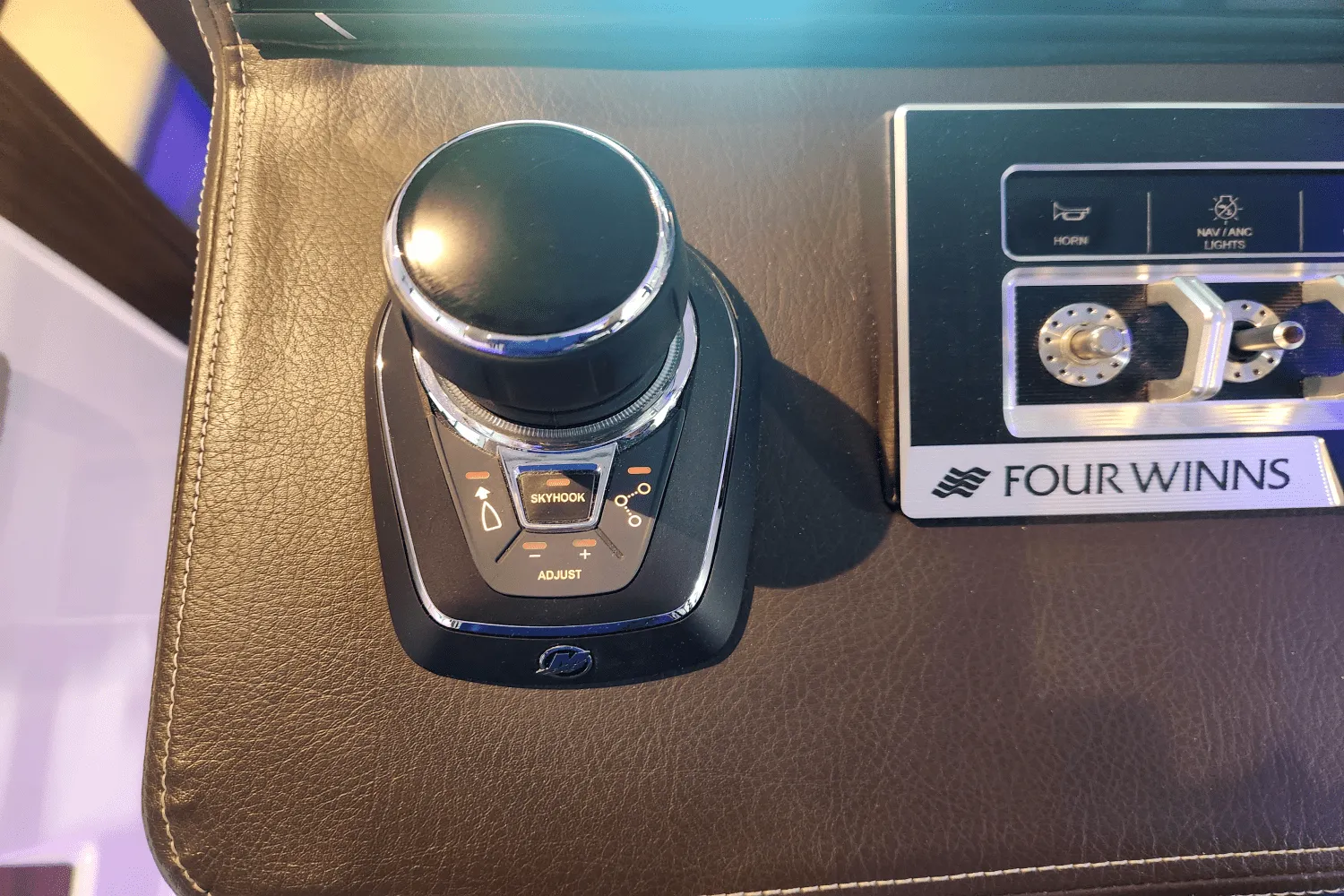 2022 Four Winns 355 VISTA COUPE Image Thumbnail #21