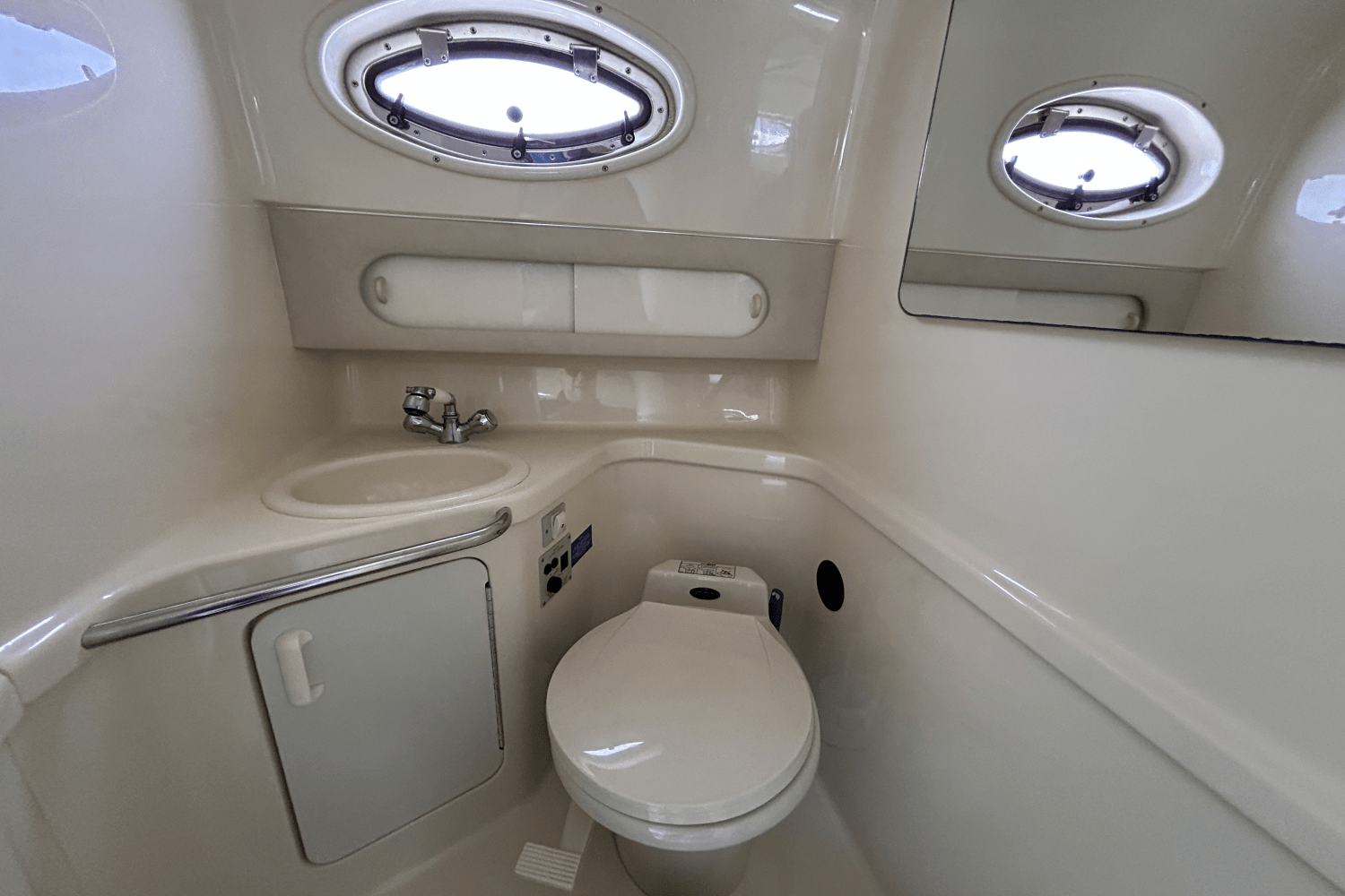 1996 Sea Ray 290 SUNDANCER Image Thumbnail #16