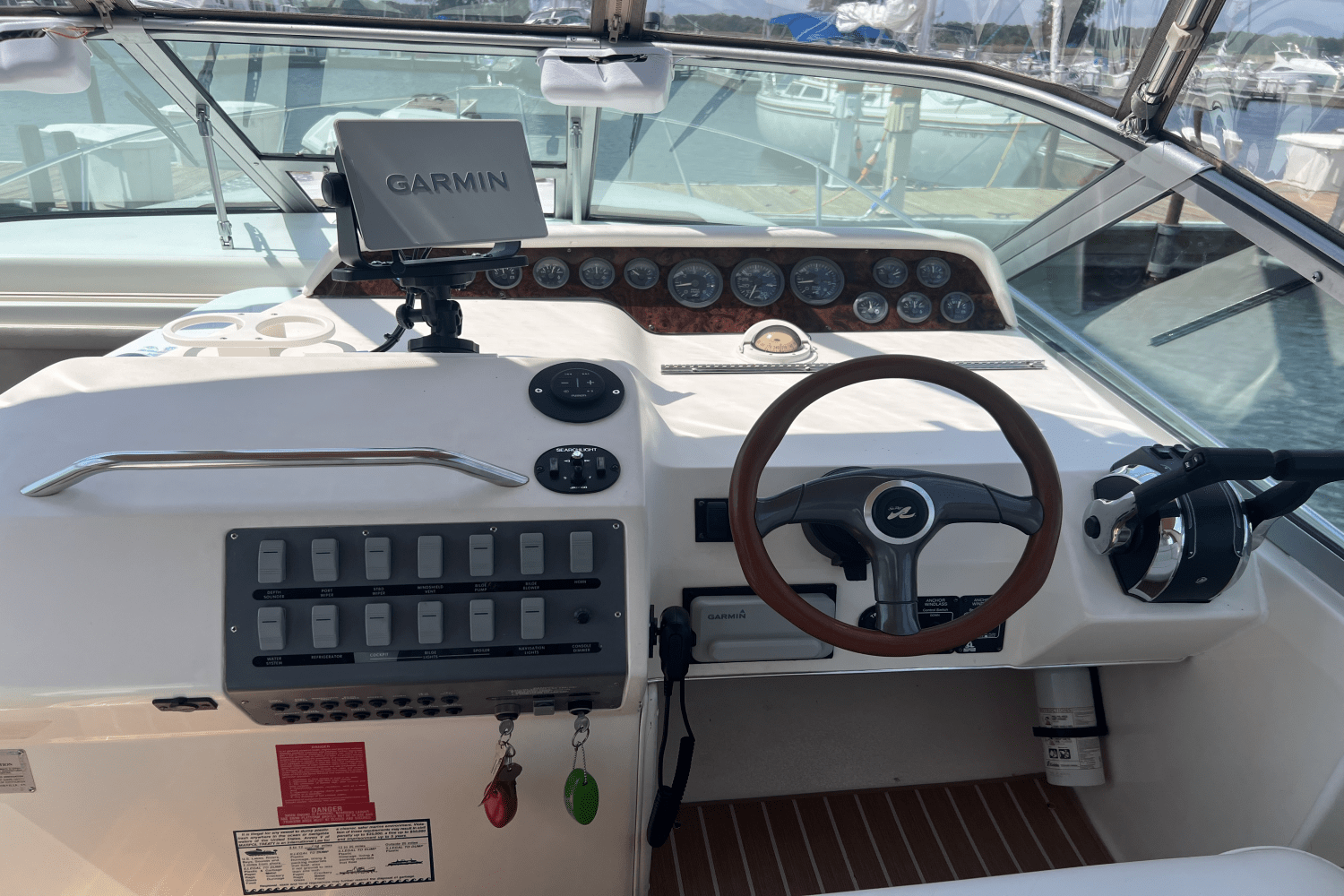 1996 Sea Ray 290 SUNDANCER Image Thumbnail #9