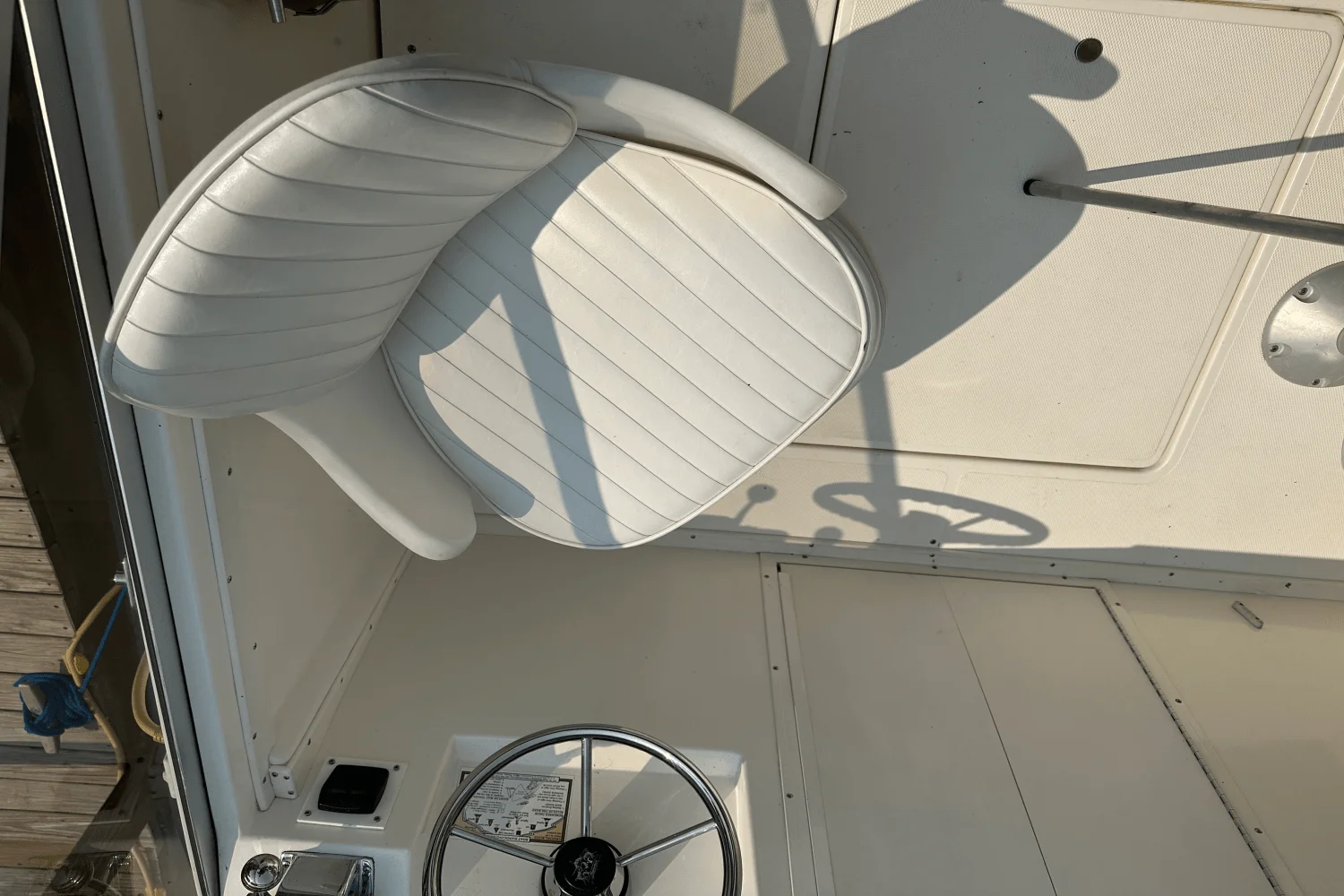 2000 Shamrock 260 EXPRESS Image Thumbnail #16