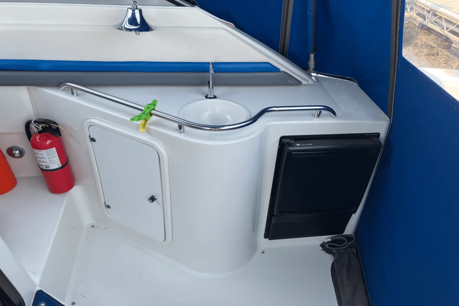 1993 Carver Yachts 38 EXPRESS Image Thumbnail #11