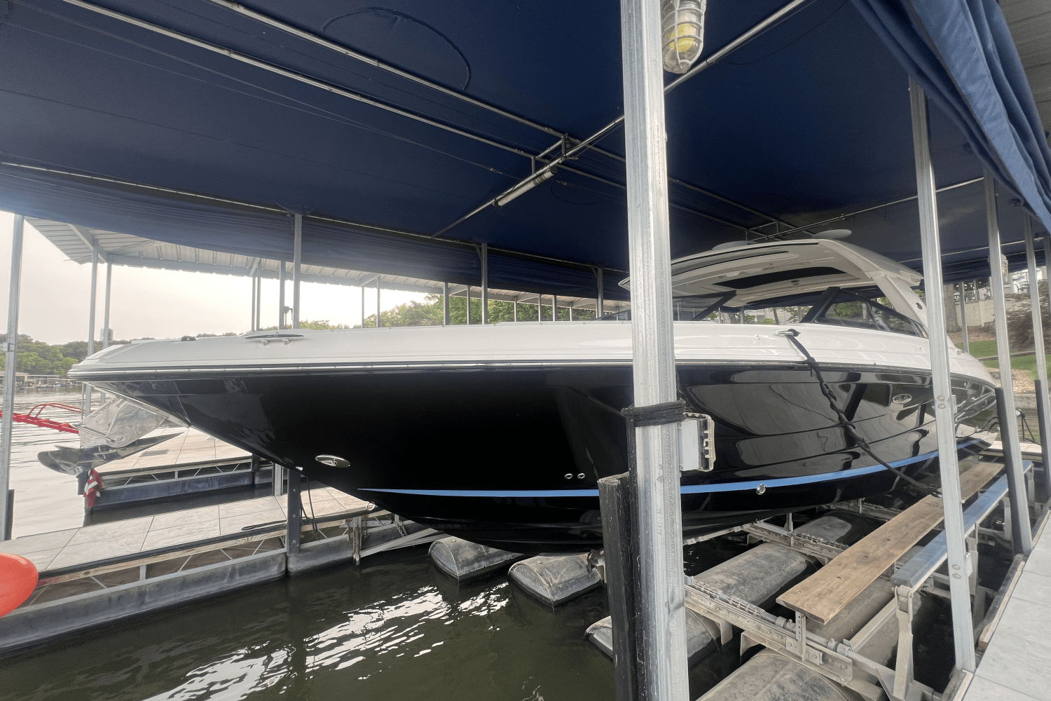 2023 Sea Ray 400 SLX Image Thumbnail #3