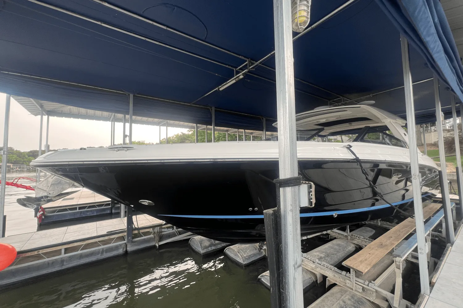2023 Sea Ray 400 SLX Image Thumbnail #3