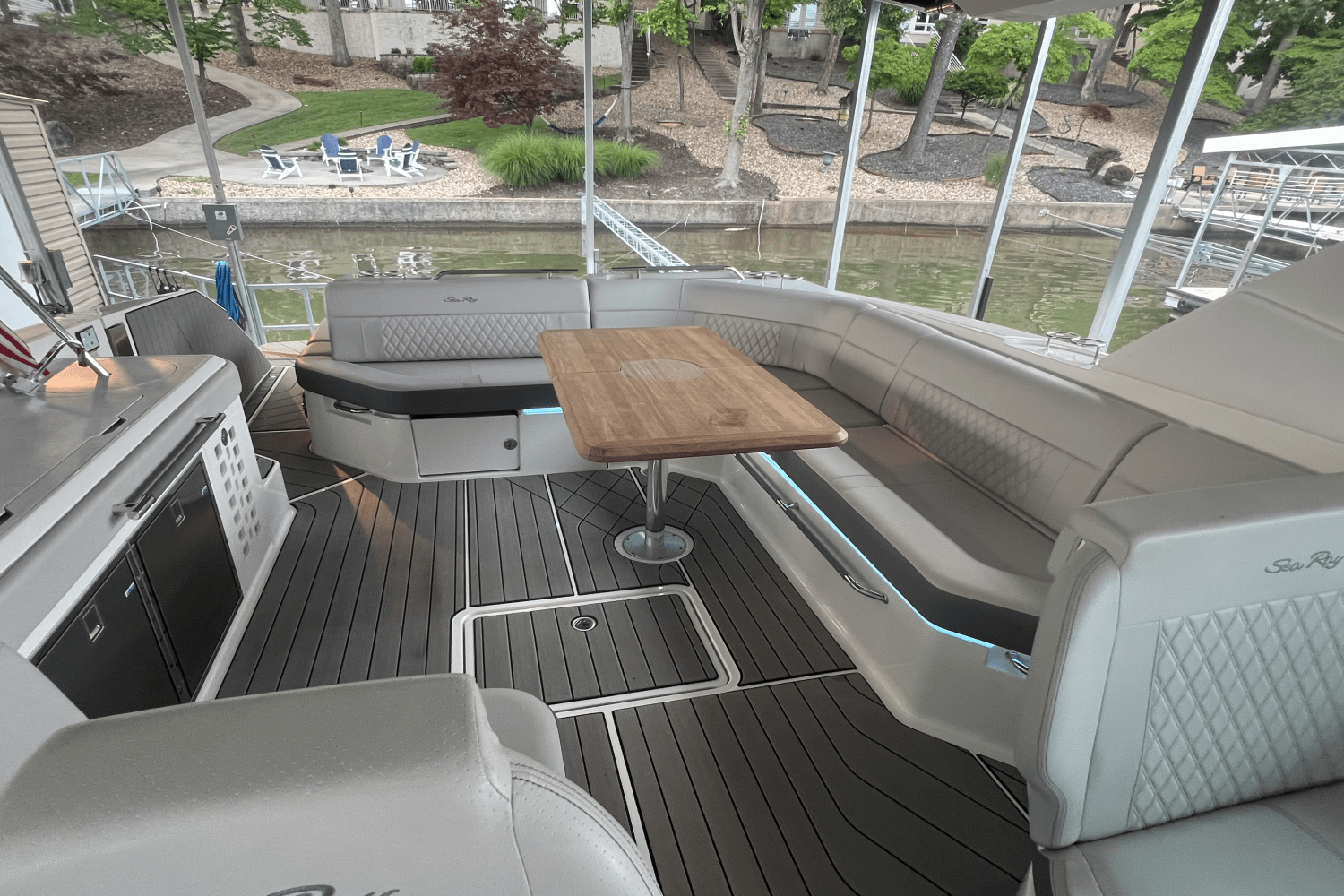 2023 Sea Ray 400 SLX Image Thumbnail #7