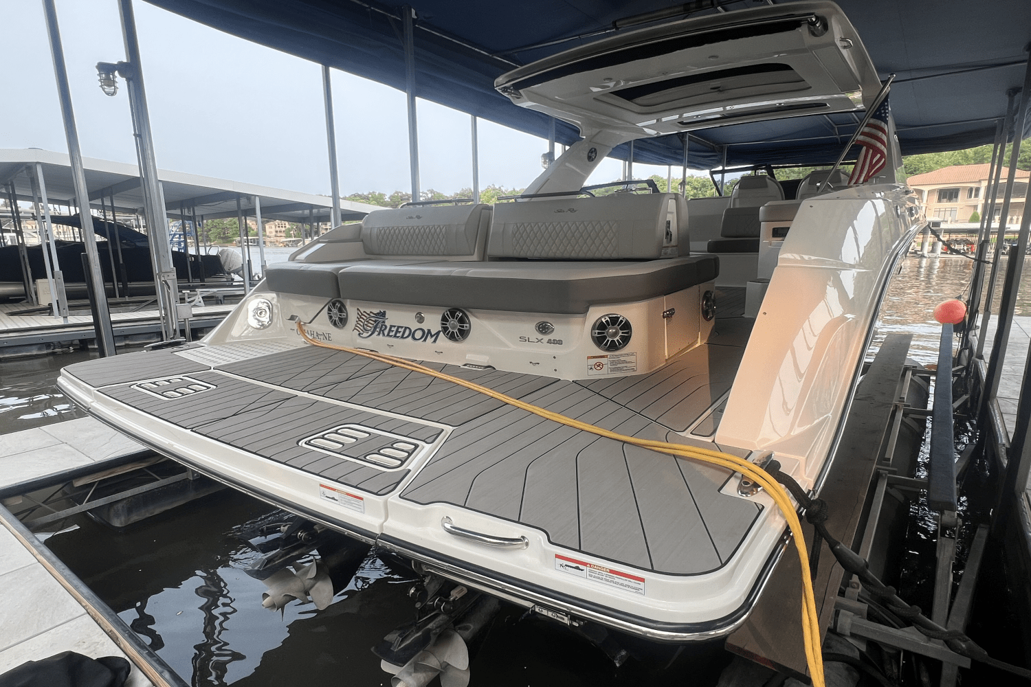 2023 Sea Ray 400 SLX Image Thumbnail #2
