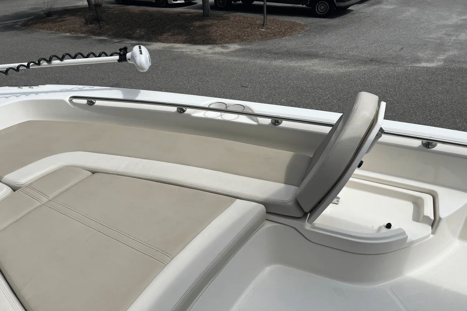 2019 Boston Whaler 240 DAUNTLESS Image Thumbnail #20