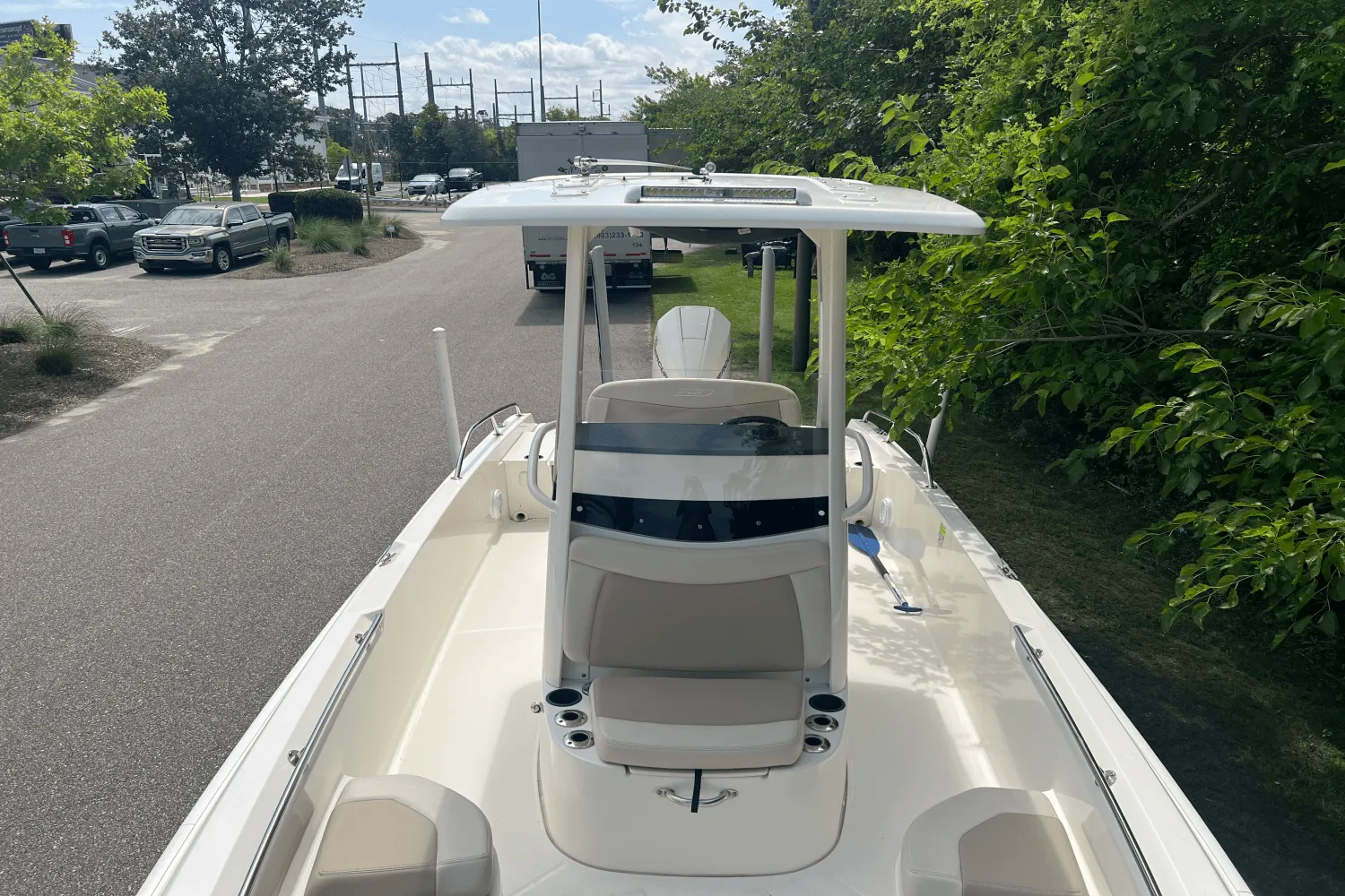 2019 Boston Whaler 240 DAUNTLESS Image Thumbnail #29