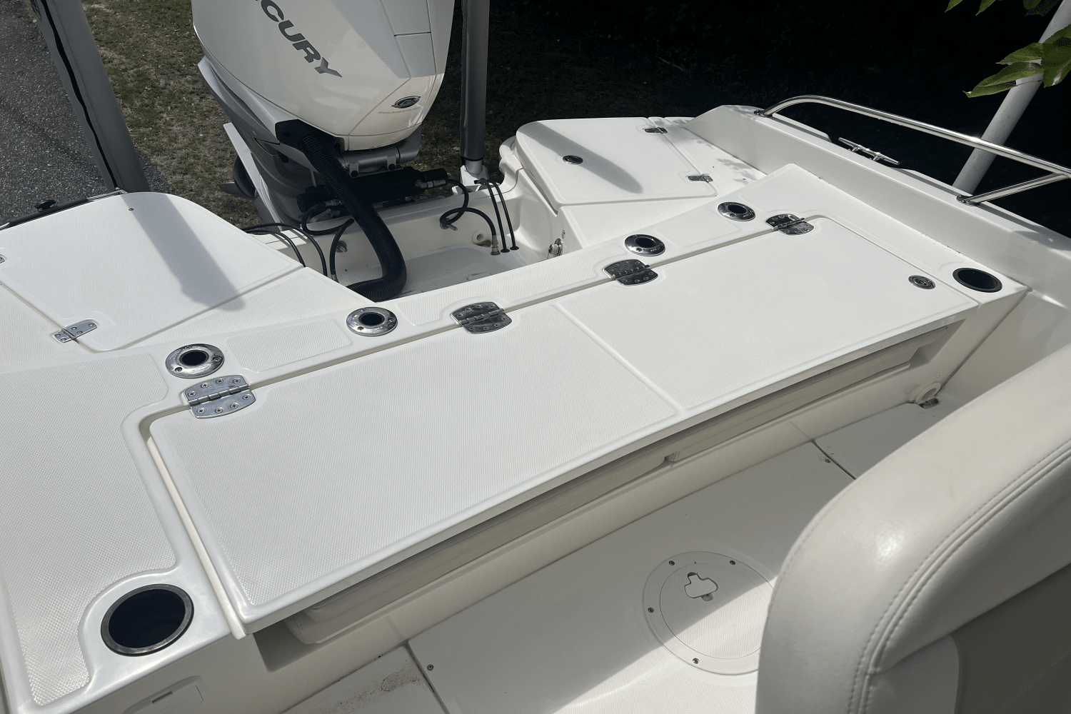 2019 Boston Whaler 240 DAUNTLESS Image Thumbnail #7