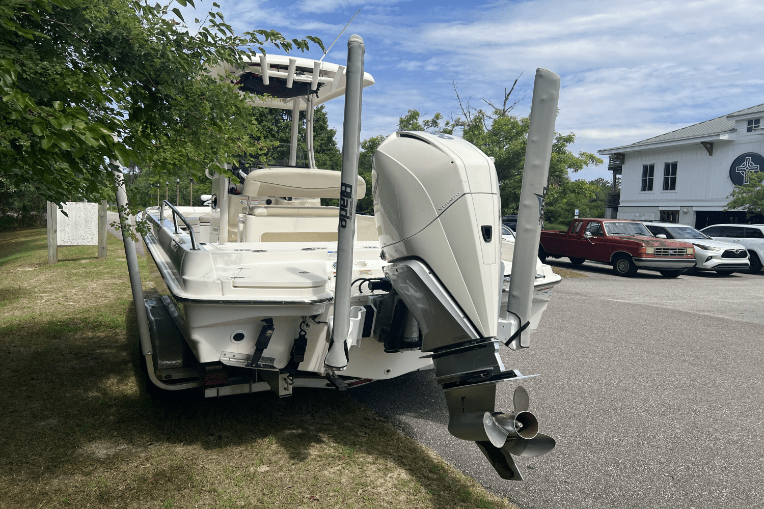 2019 Boston Whaler 240 DAUNTLESS Image Thumbnail #31
