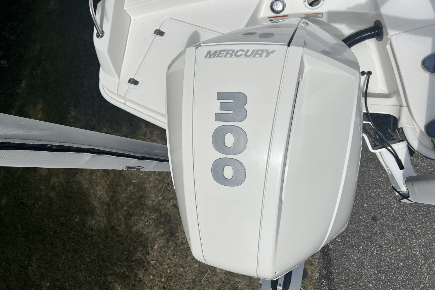 2019 Boston Whaler 240 DAUNTLESS Image Thumbnail #6