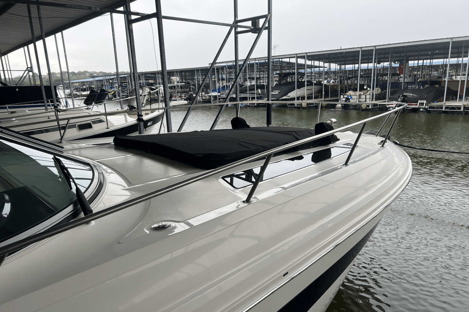 2016 Sea Ray 350 SUNDANCER Image Thumbnail #3