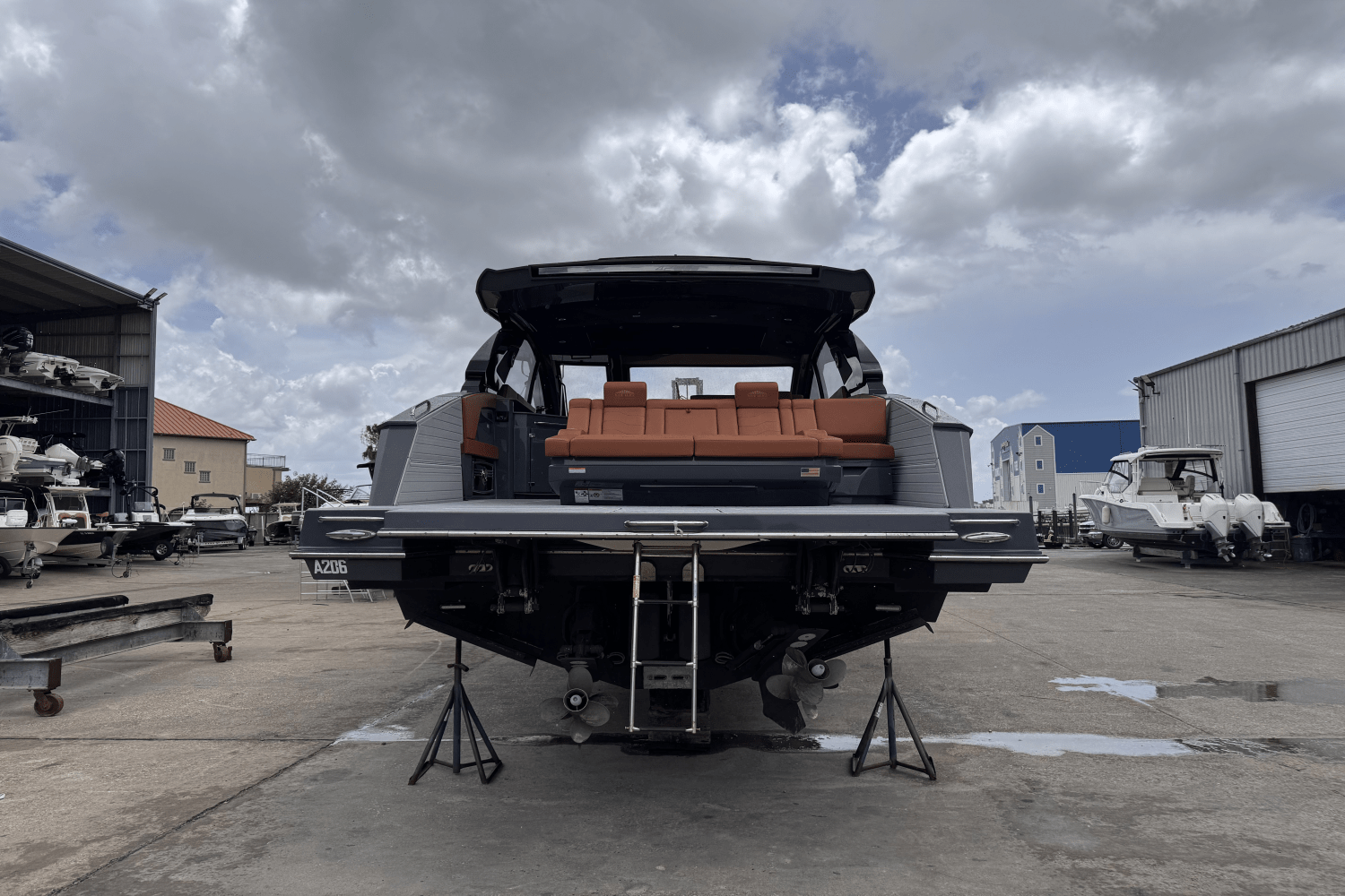 2023 Cruisers Yachts 42 GLS Image Thumbnail #4