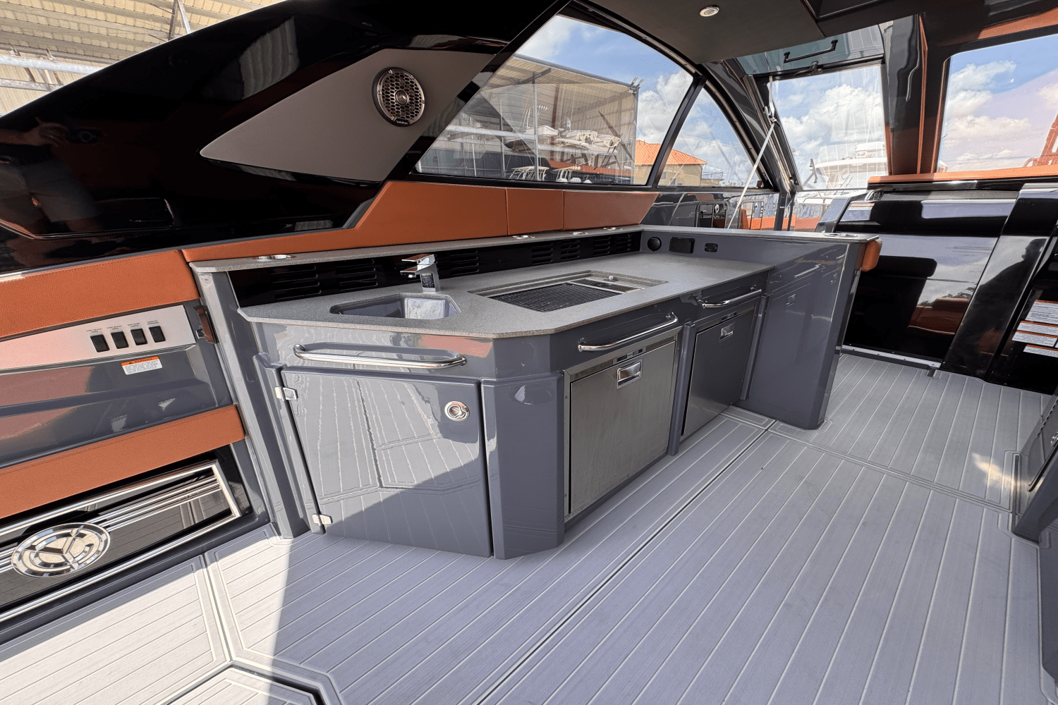 2023 Cruisers Yachts 42 GLS Image Thumbnail #8