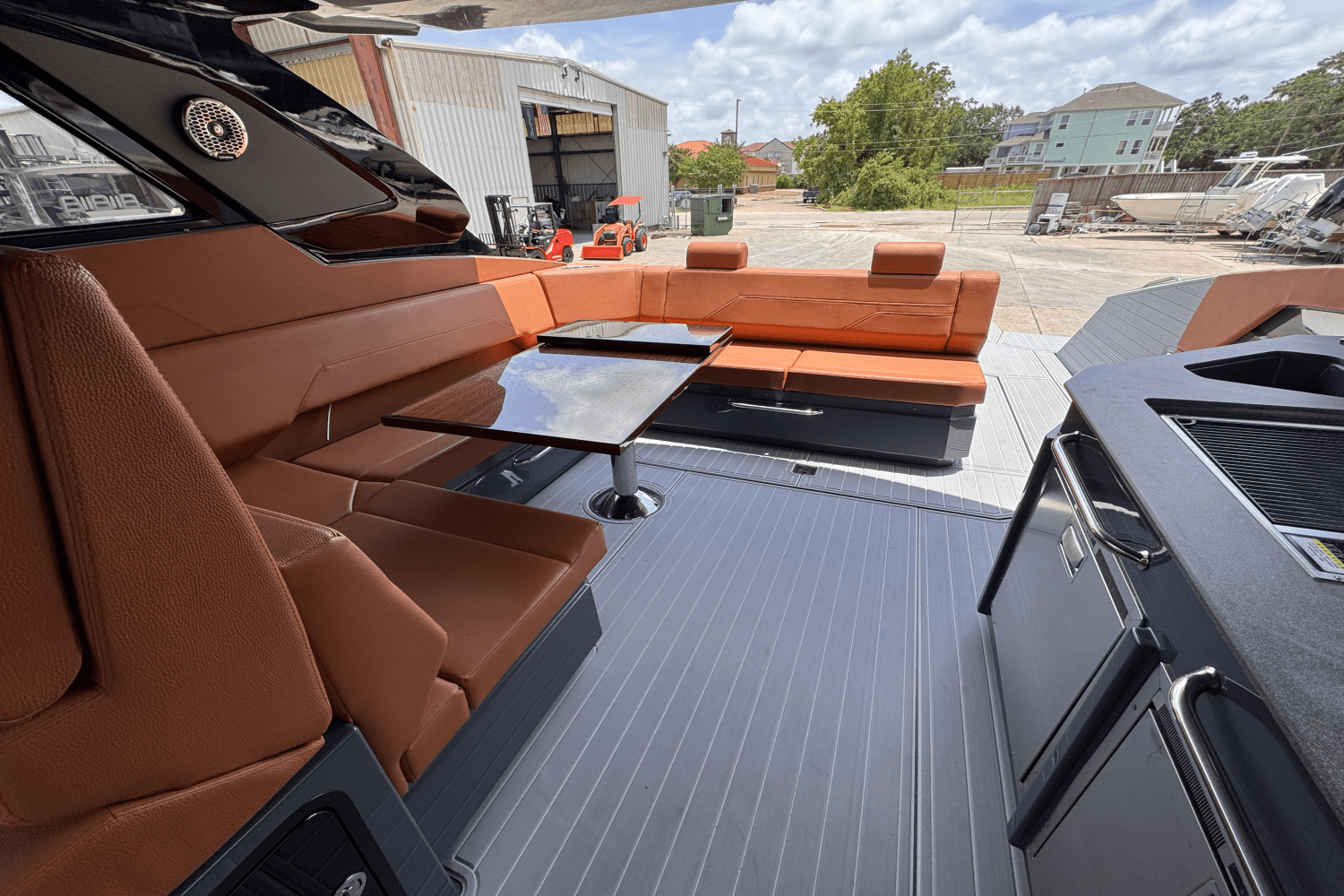 2023 Cruisers Yachts 42 GLS Image Thumbnail #10