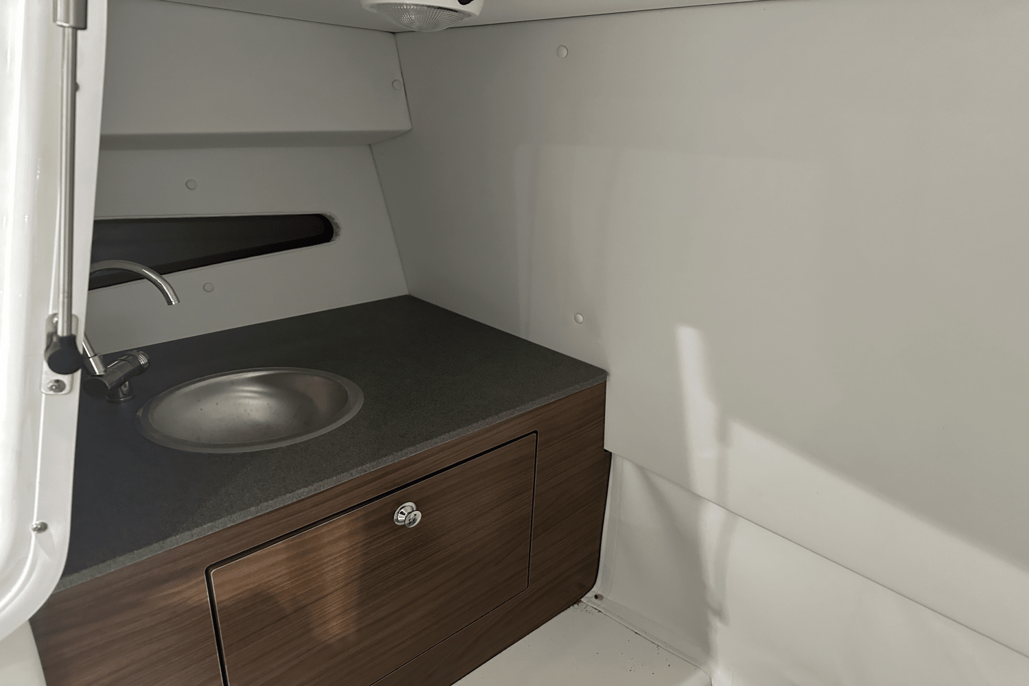 2023 Glastron 245 GTD Image Thumbnail #13