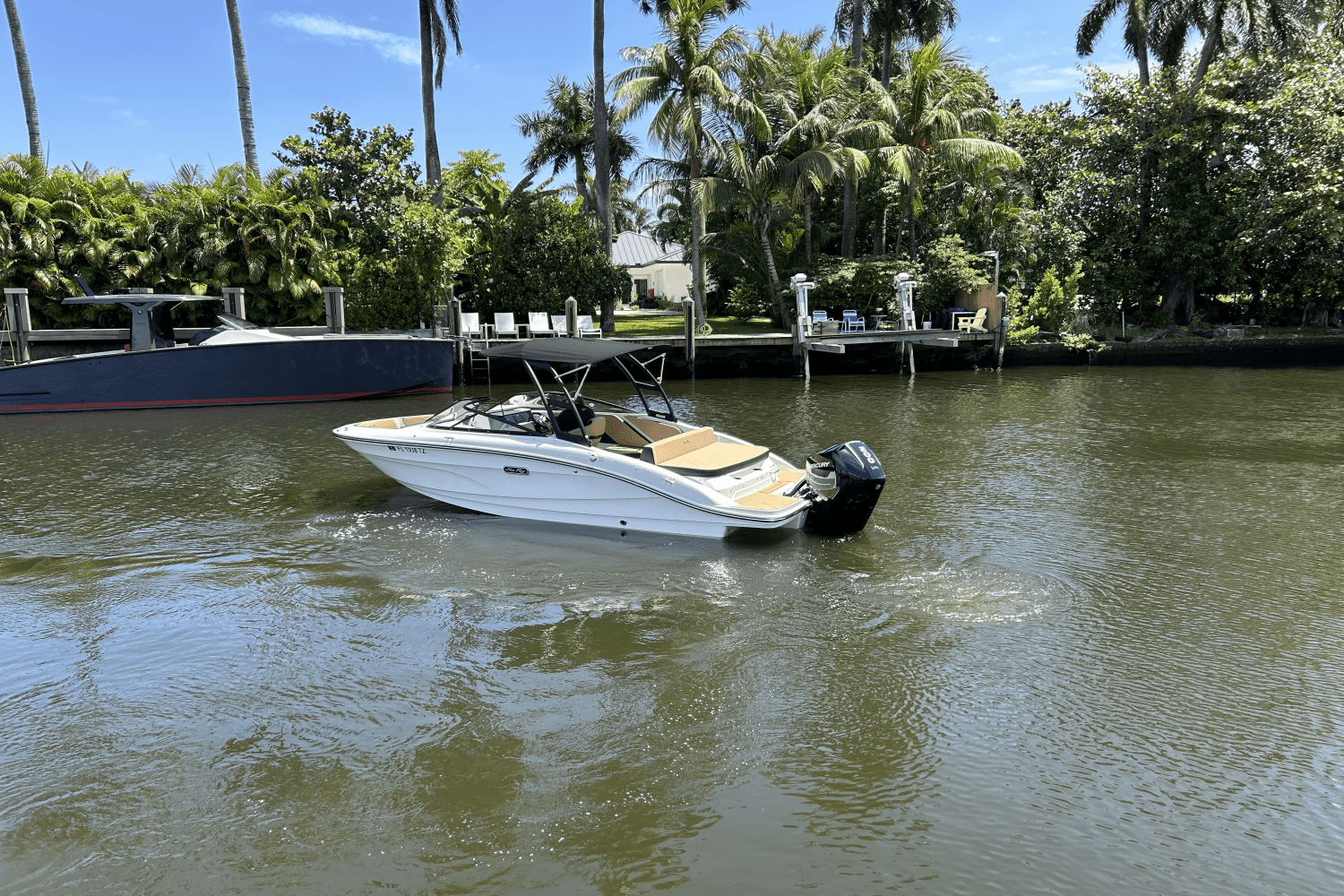 2025 Sea Ray SPX 210 Outboard Image Thumbnail #19