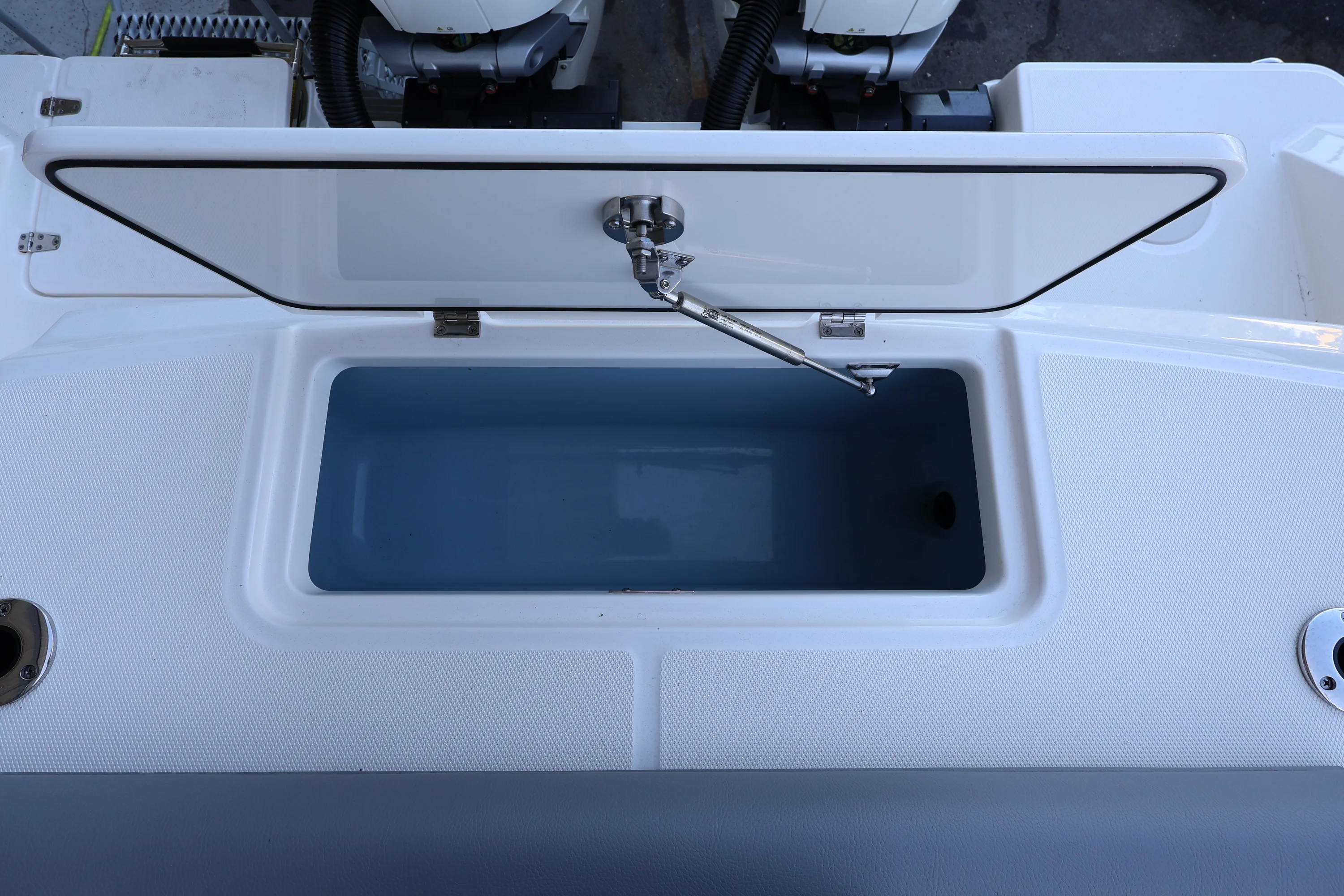 2026 Boston Whaler 330 Outrage Image Thumbnail #44