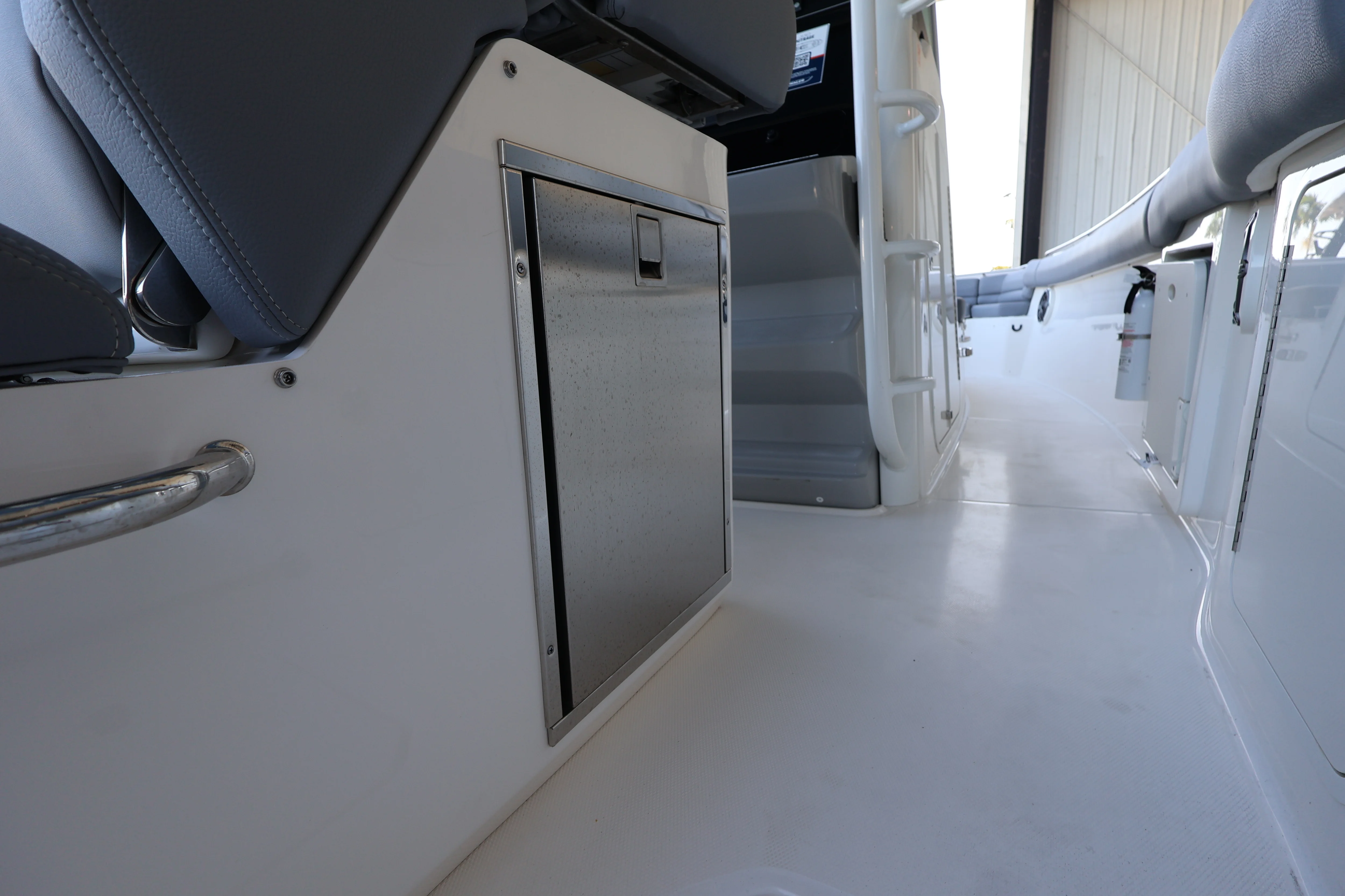 2026 Boston Whaler 330 Outrage Image Thumbnail #30