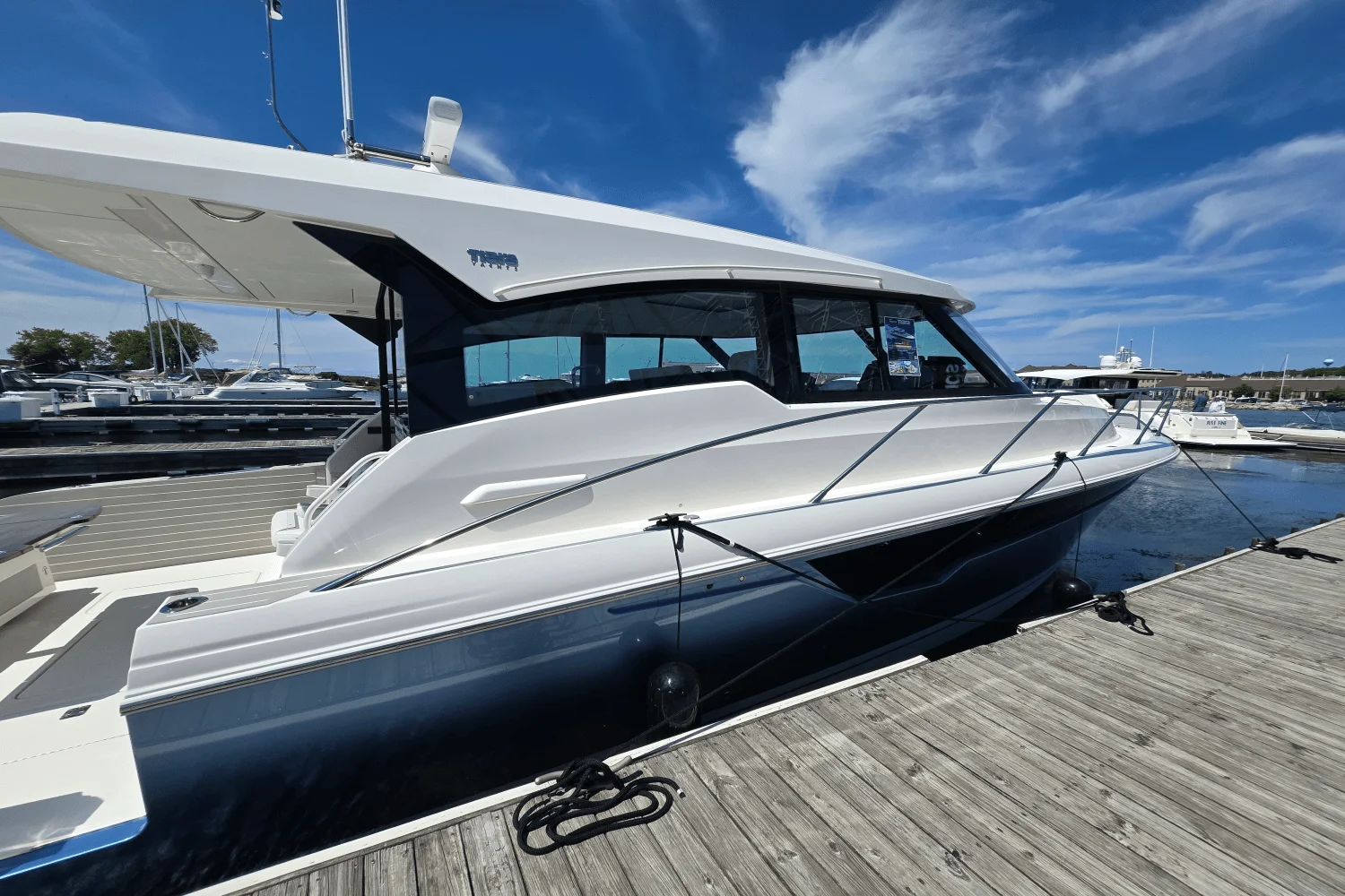 2026 Tiara Yachts 48LE Image Thumbnail #3