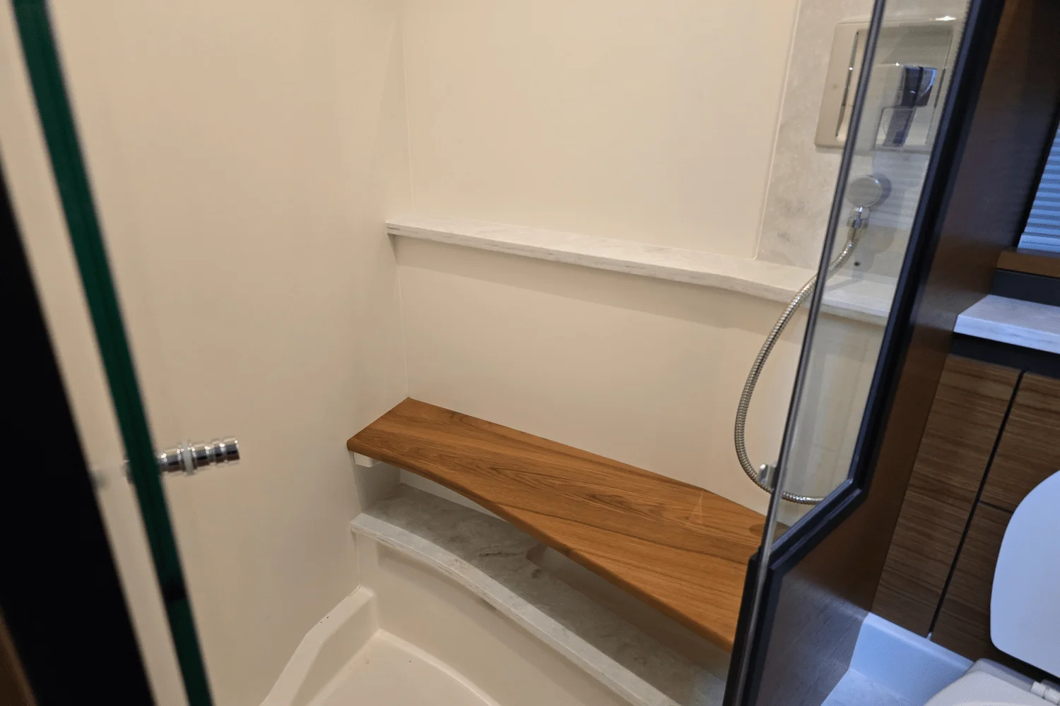 2026 Tiara Yachts 48LE Image Thumbnail #43