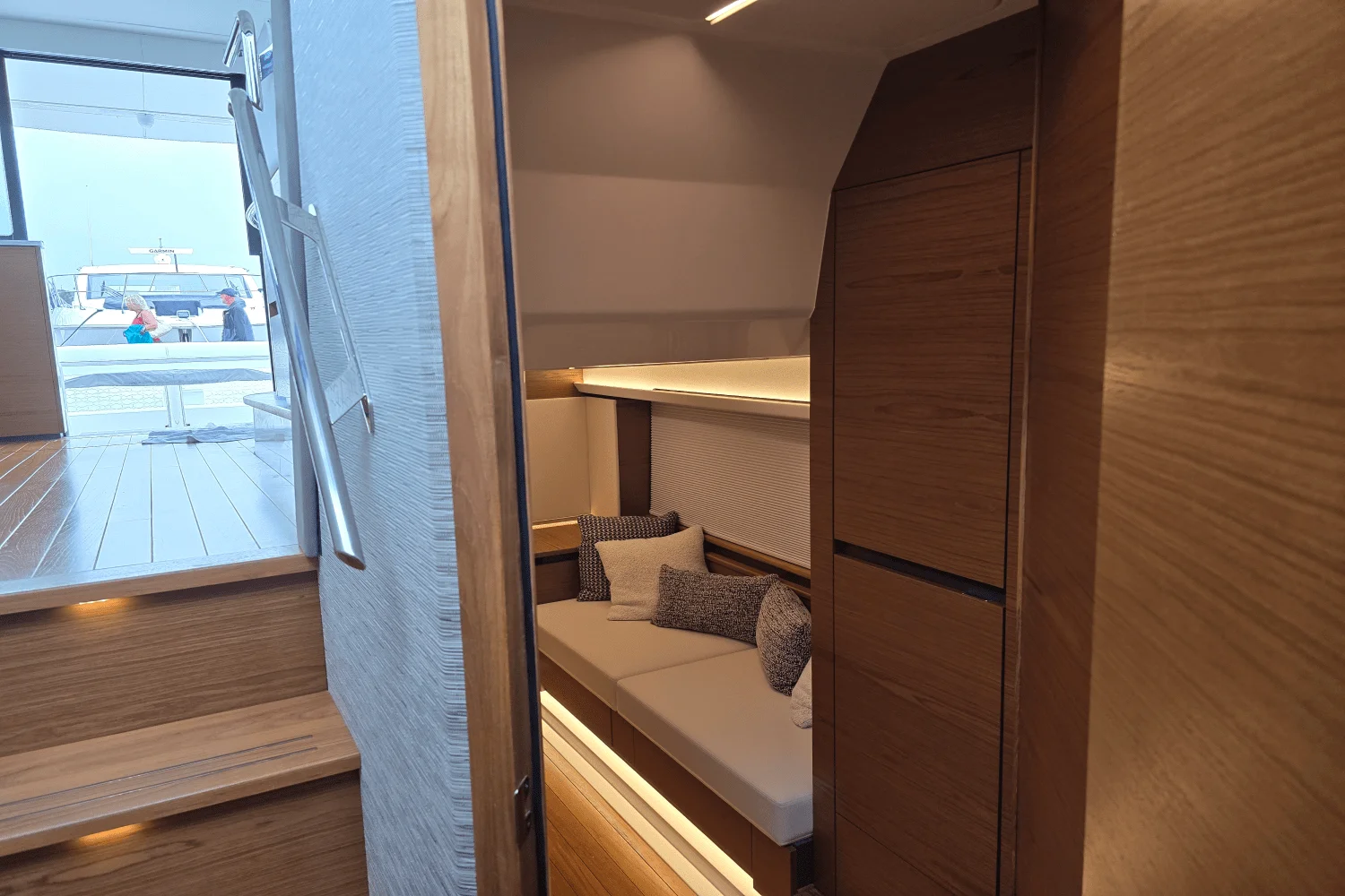 2026 Tiara Yachts 48LE Image Thumbnail #31