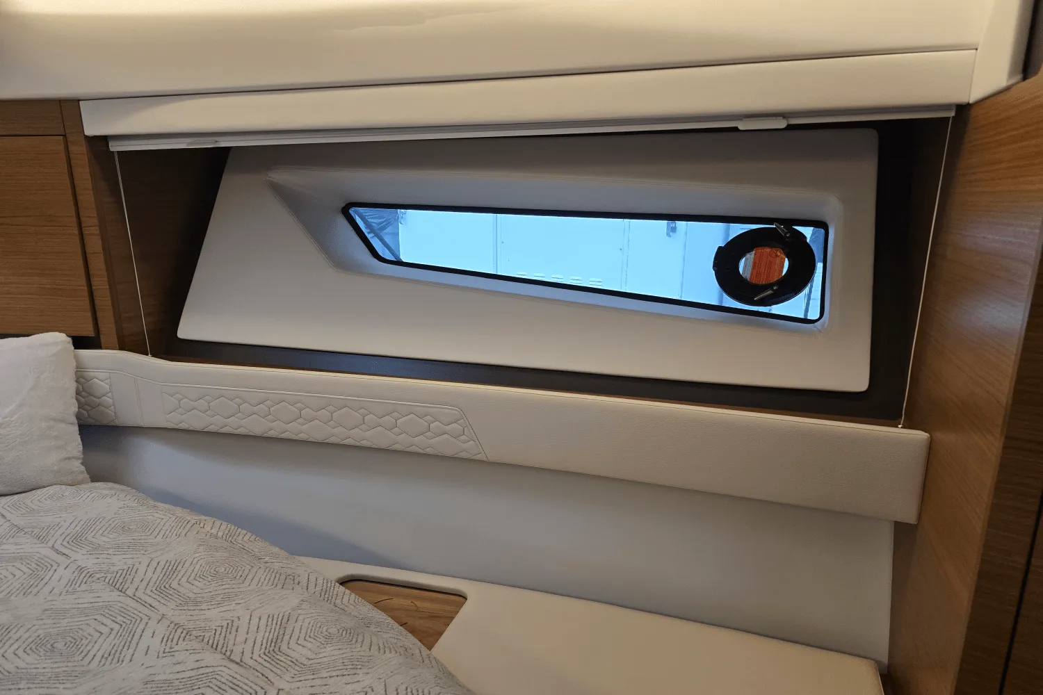 2026 Tiara Yachts 48LE Image Thumbnail #22