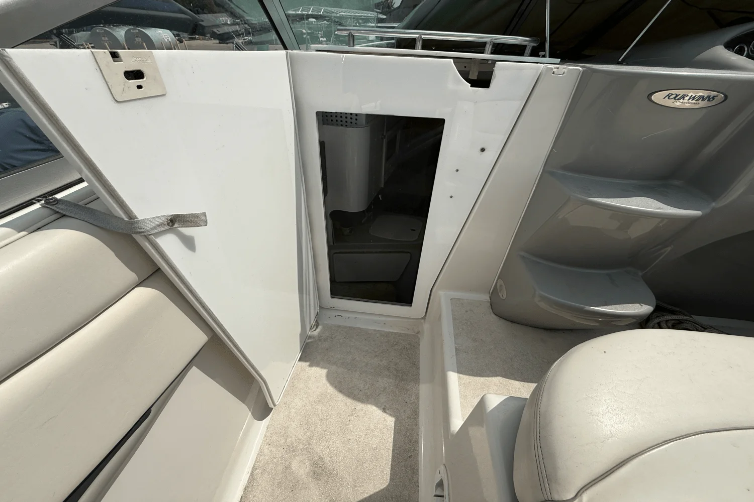 2000 Four Winns 248 VISTA Image Thumbnail #16