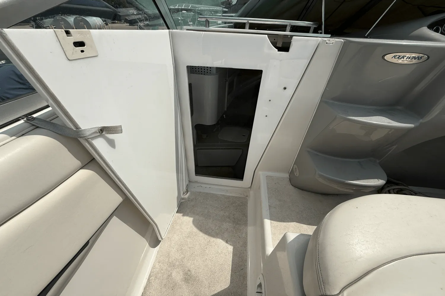 2000 Four Winns 248 VISTA Image Thumbnail #16