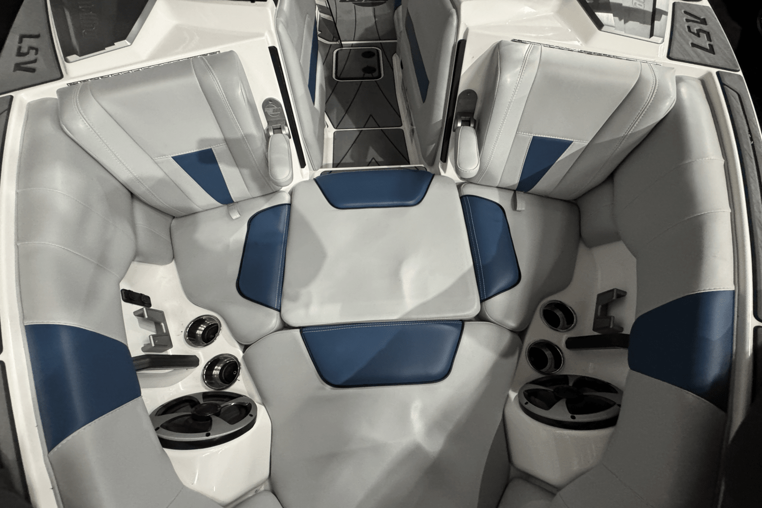 2021 Malibu 23 LSV Image Thumbnail #47