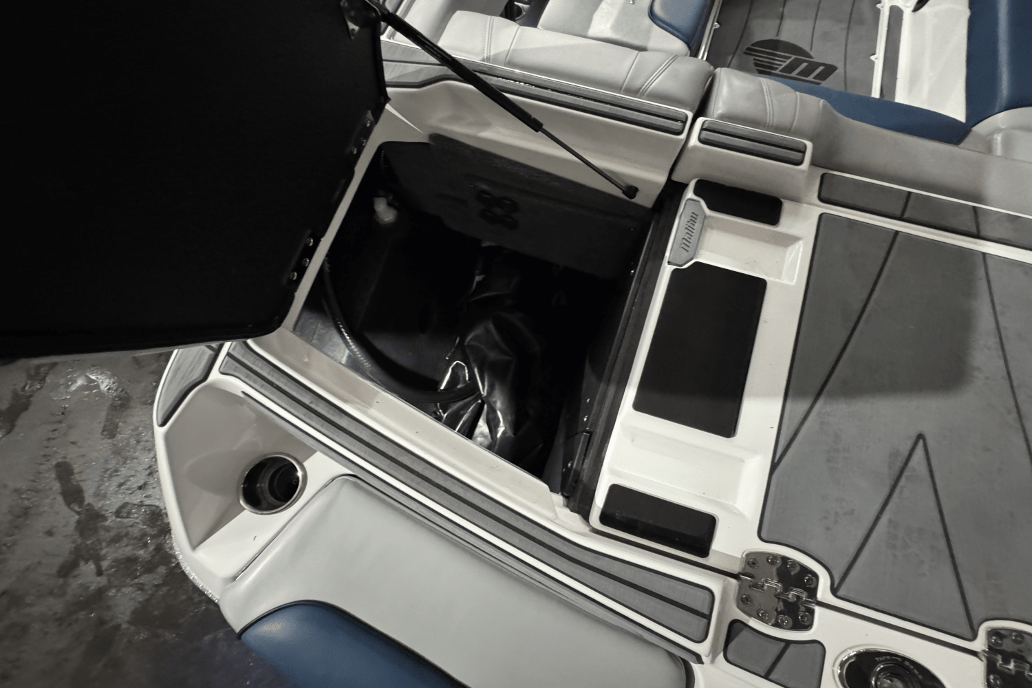 2021 Malibu 23 LSV Image Thumbnail #13