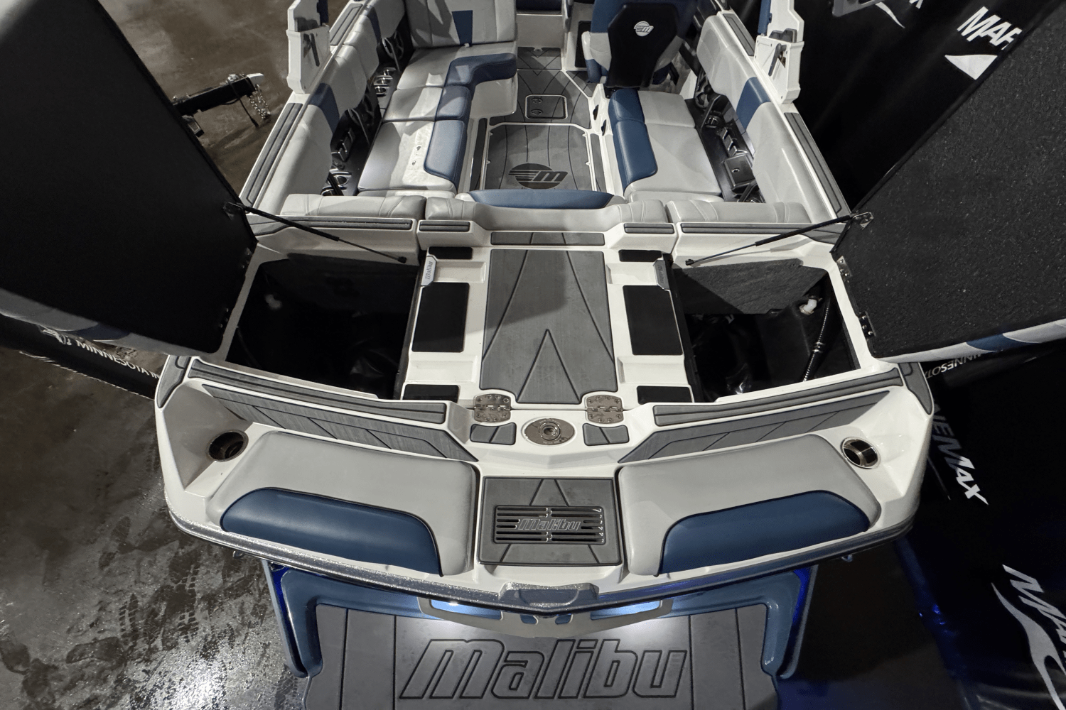 2021 Malibu 23 LSV Image Thumbnail #11