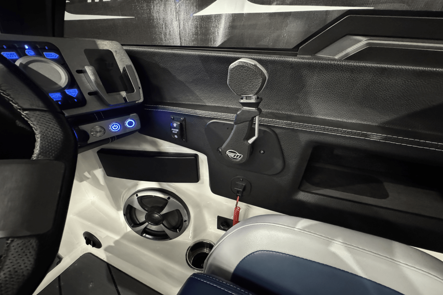 2021 Malibu 23 LSV Image Thumbnail #41