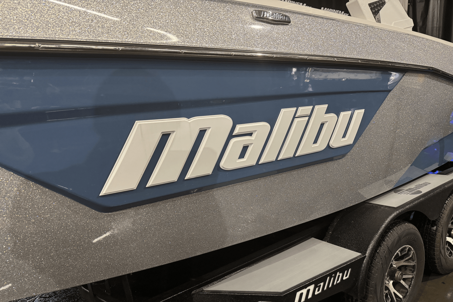 2021 Malibu 23 LSV Image Thumbnail #3
