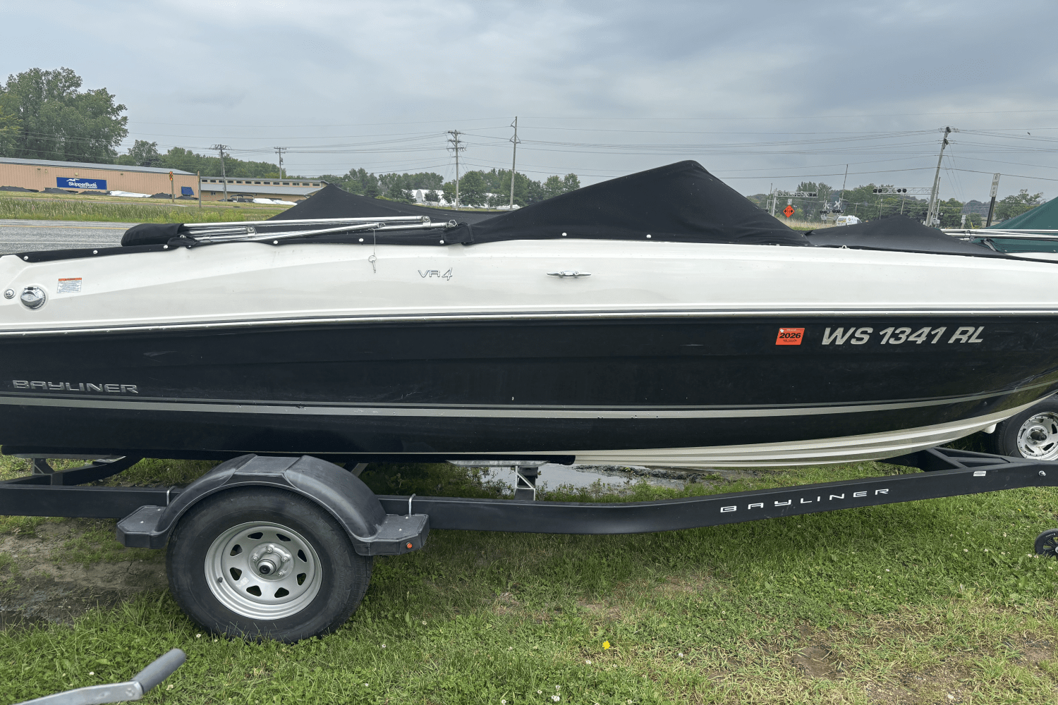 2020 Bayliner VR4 Bowrider Image Thumbnail #2