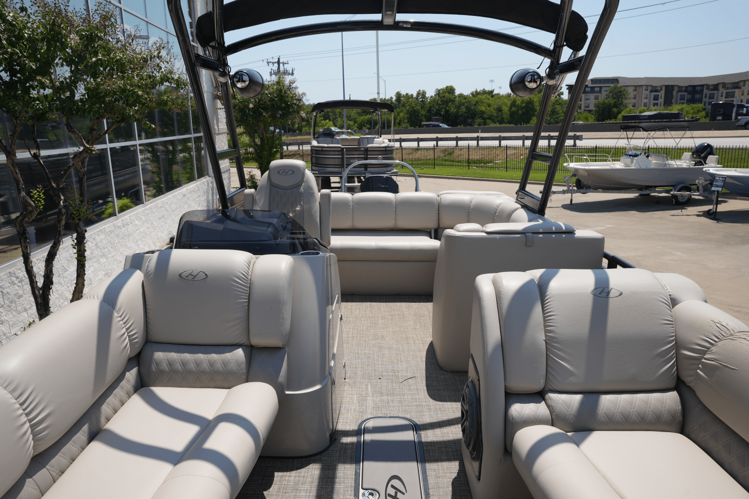 2019 Harris Solstice 220 Image Thumbnail #7