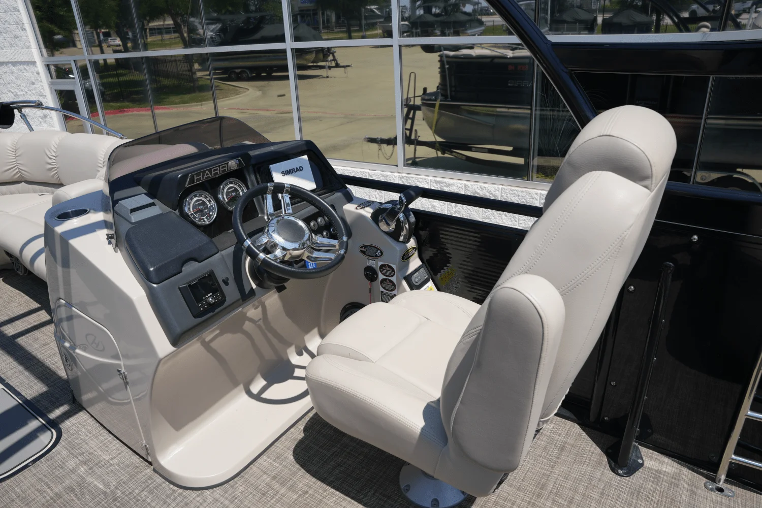 2019 Harris Solstice 220 Image Thumbnail #14