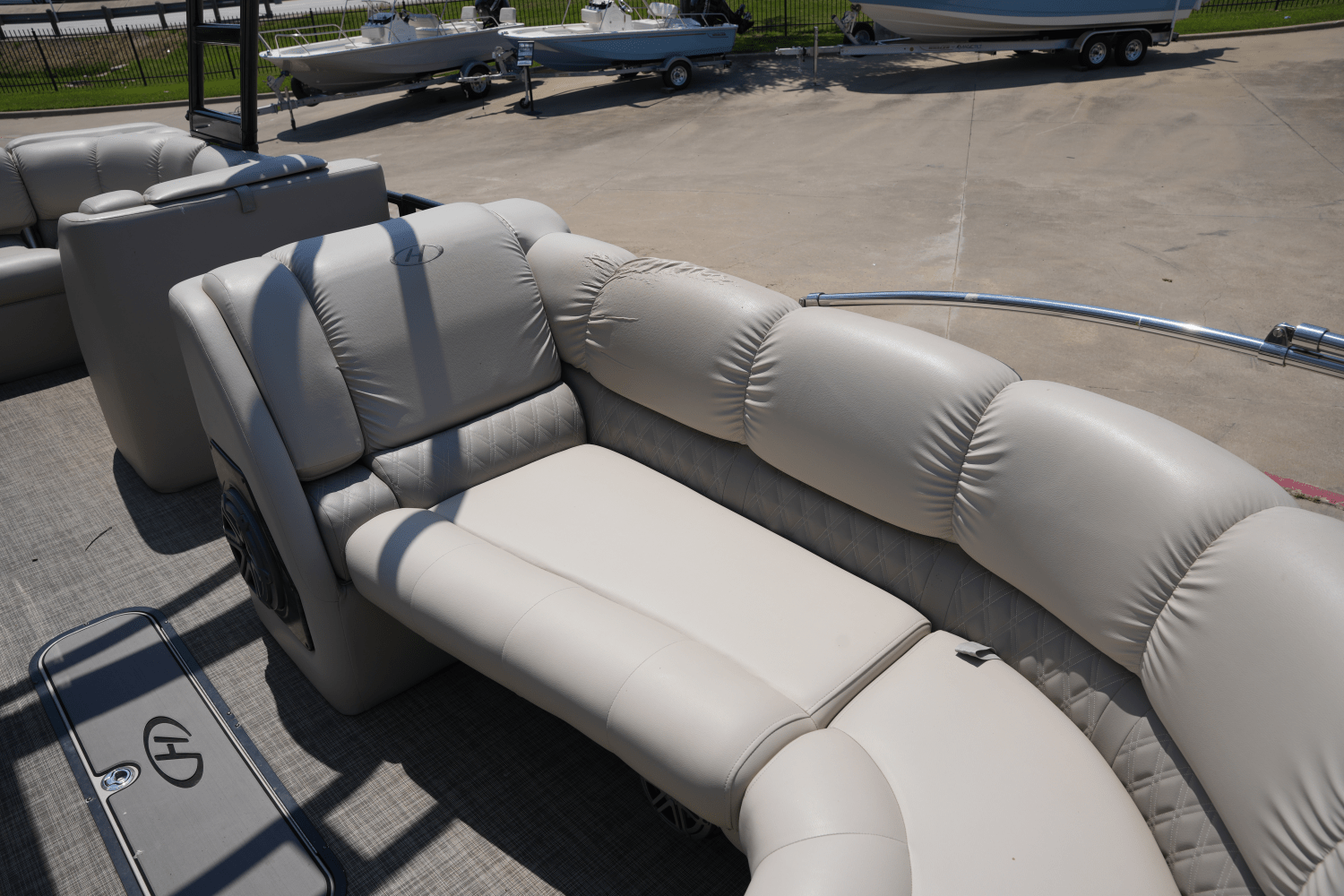 2019 Harris Solstice 220 Image Thumbnail #9