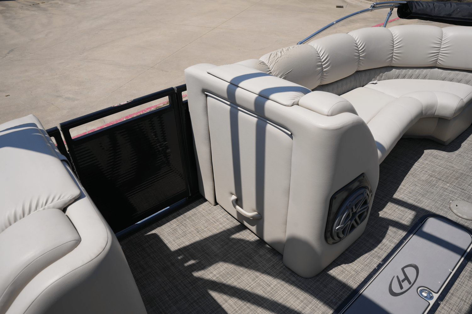 2019 Harris Solstice 220 Image Thumbnail #12