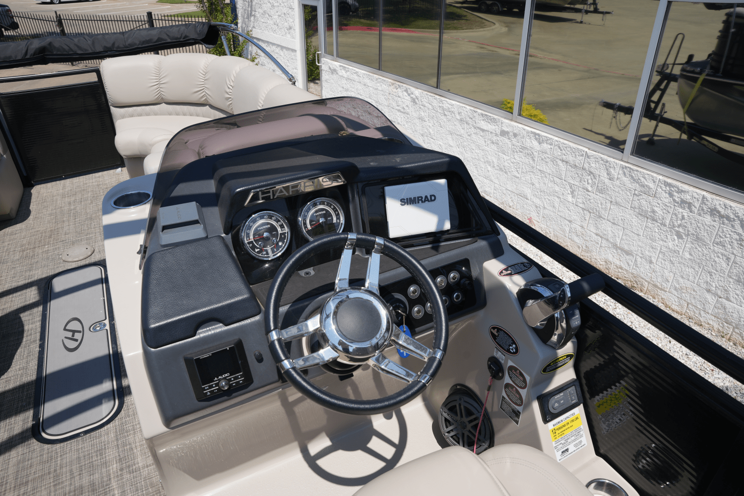 2019 Harris Solstice 220 Image Thumbnail #15