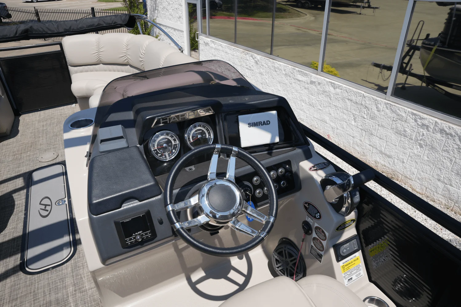 2019 Harris Solstice 220 Image Thumbnail #15