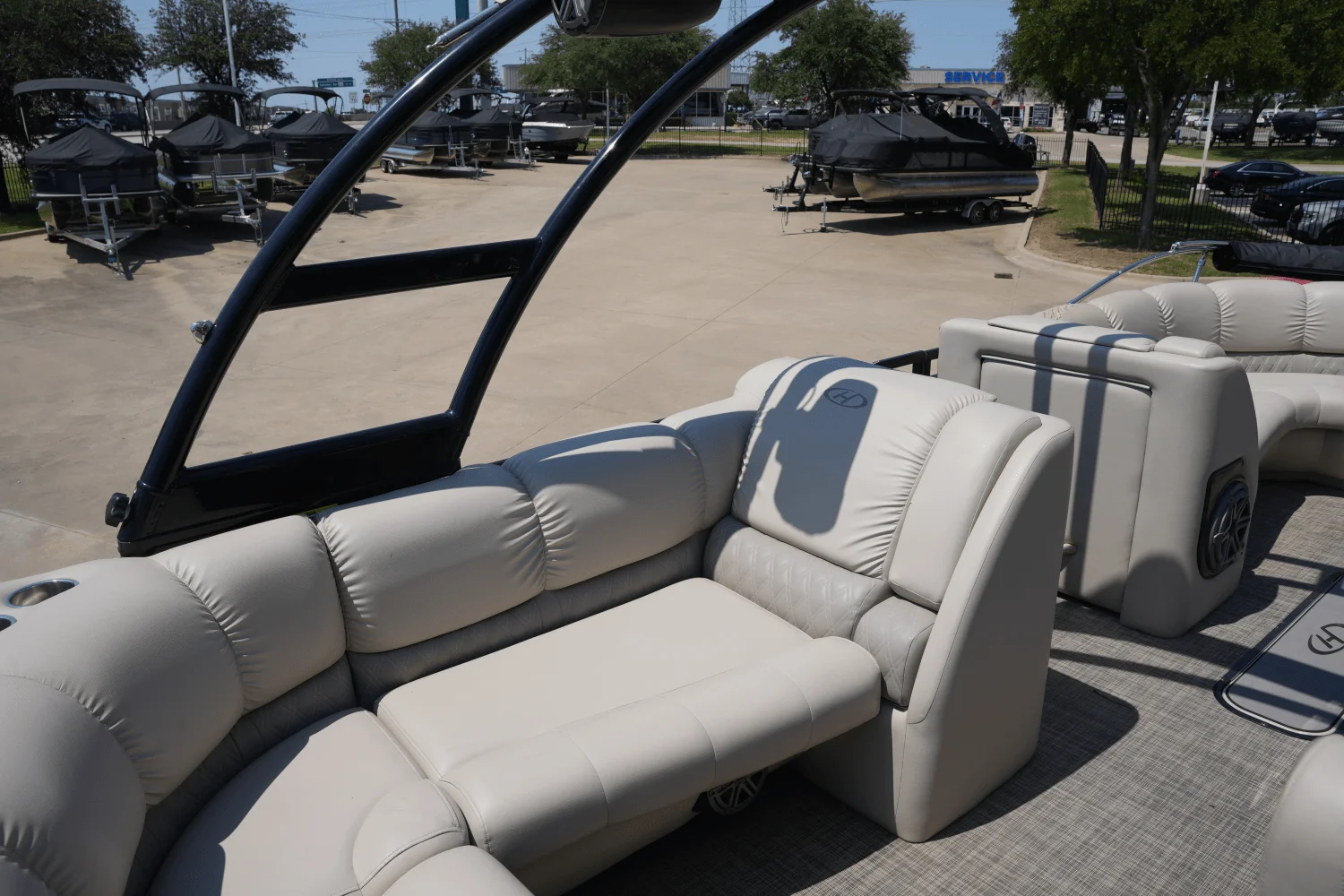 2019 Harris Solstice 220 Image Thumbnail #17