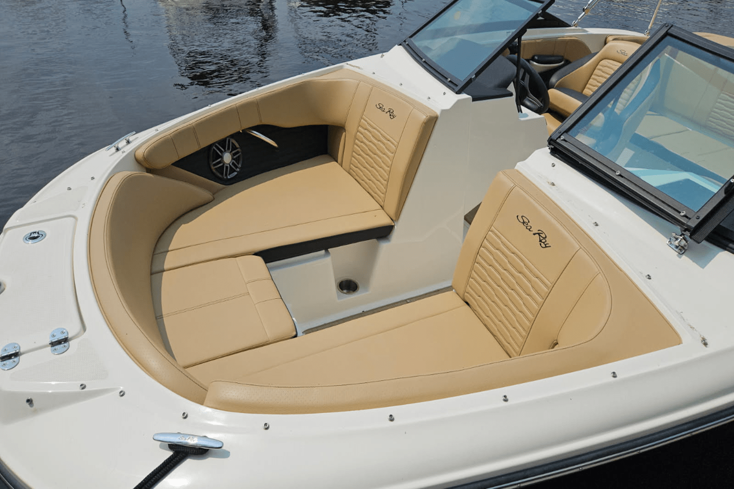 2023 Sea Ray SPX 190 Image Thumbnail #8