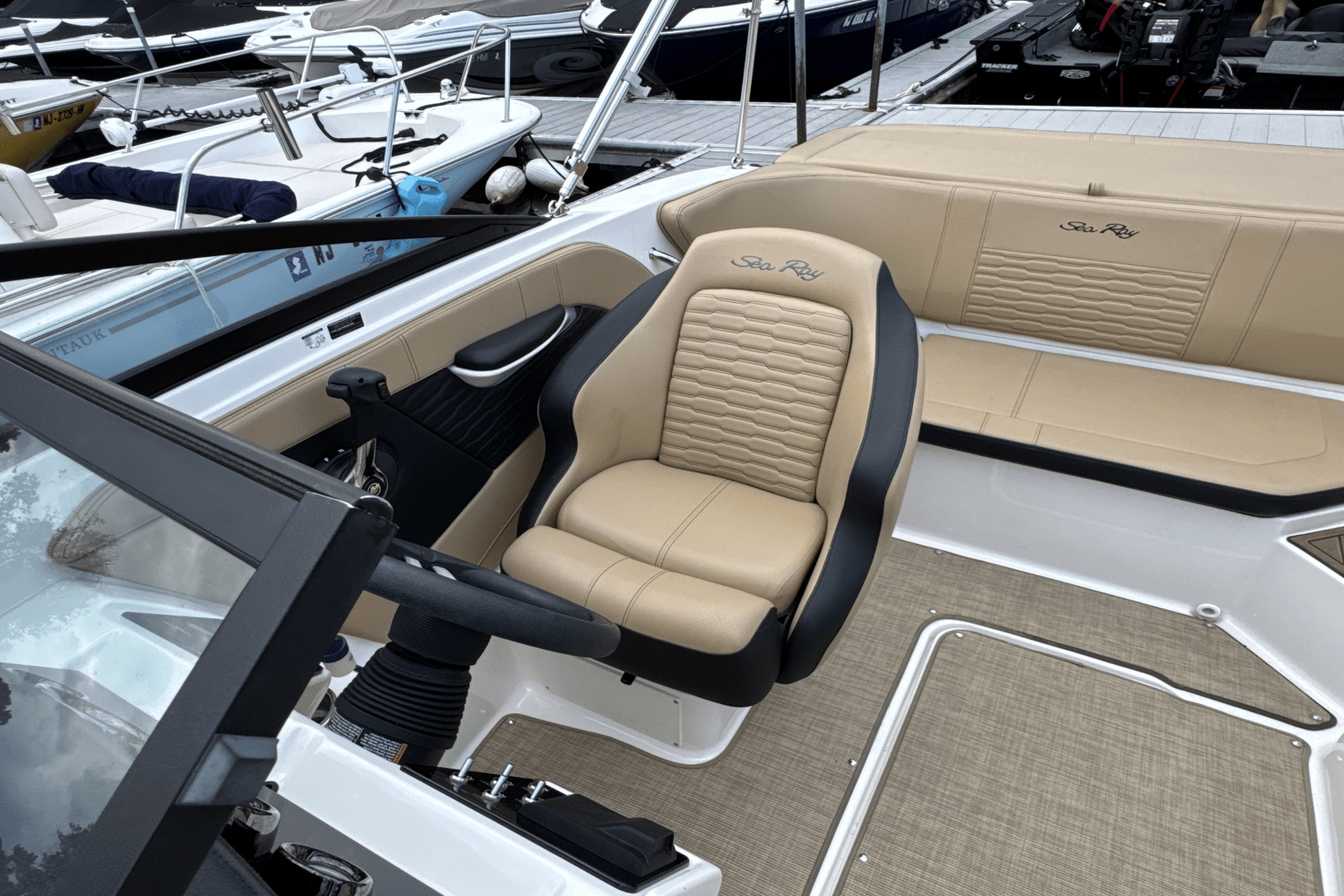 2023 Sea Ray 190 SPX Image Thumbnail #13