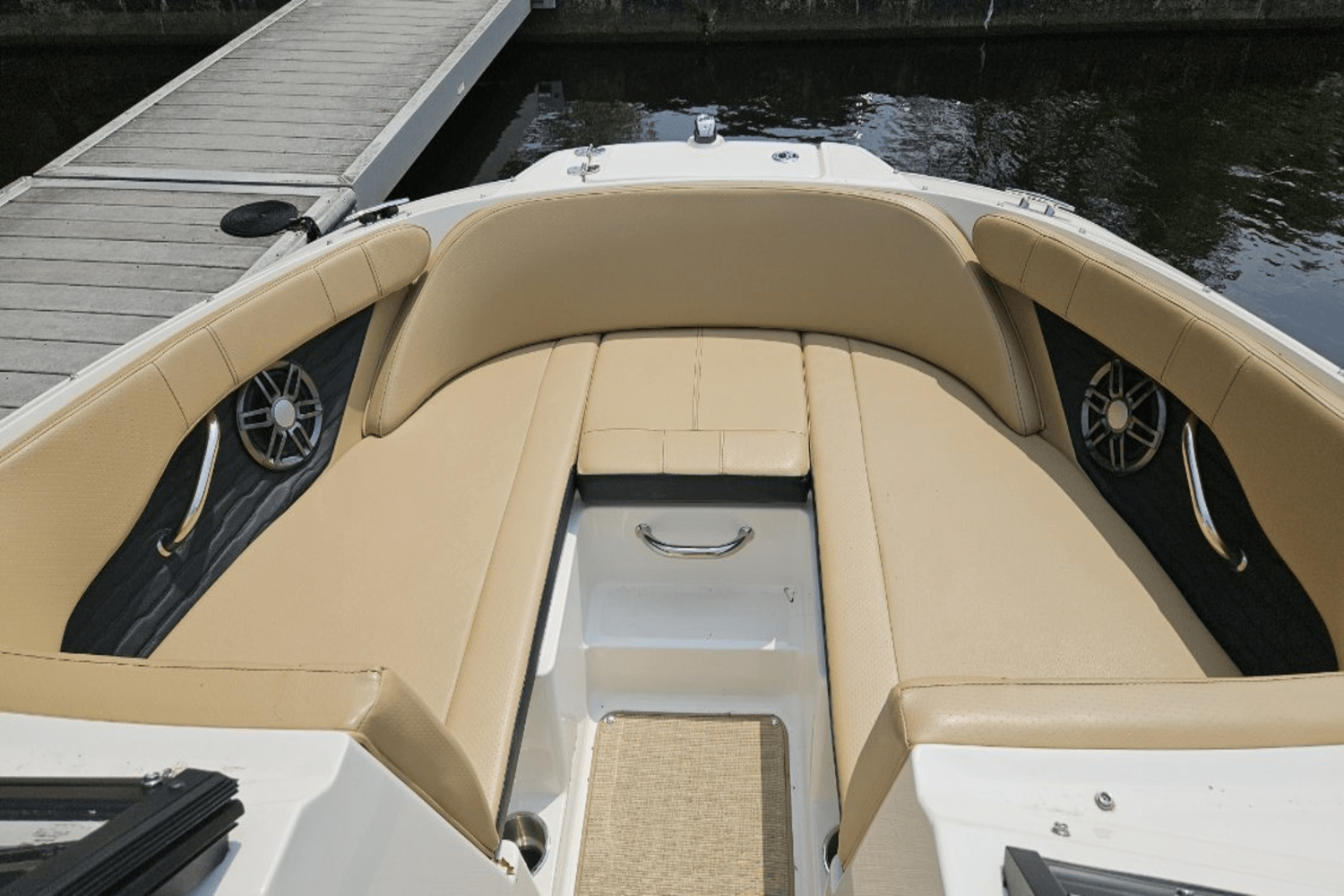 2023 Sea Ray SPX 190 Image Thumbnail #9