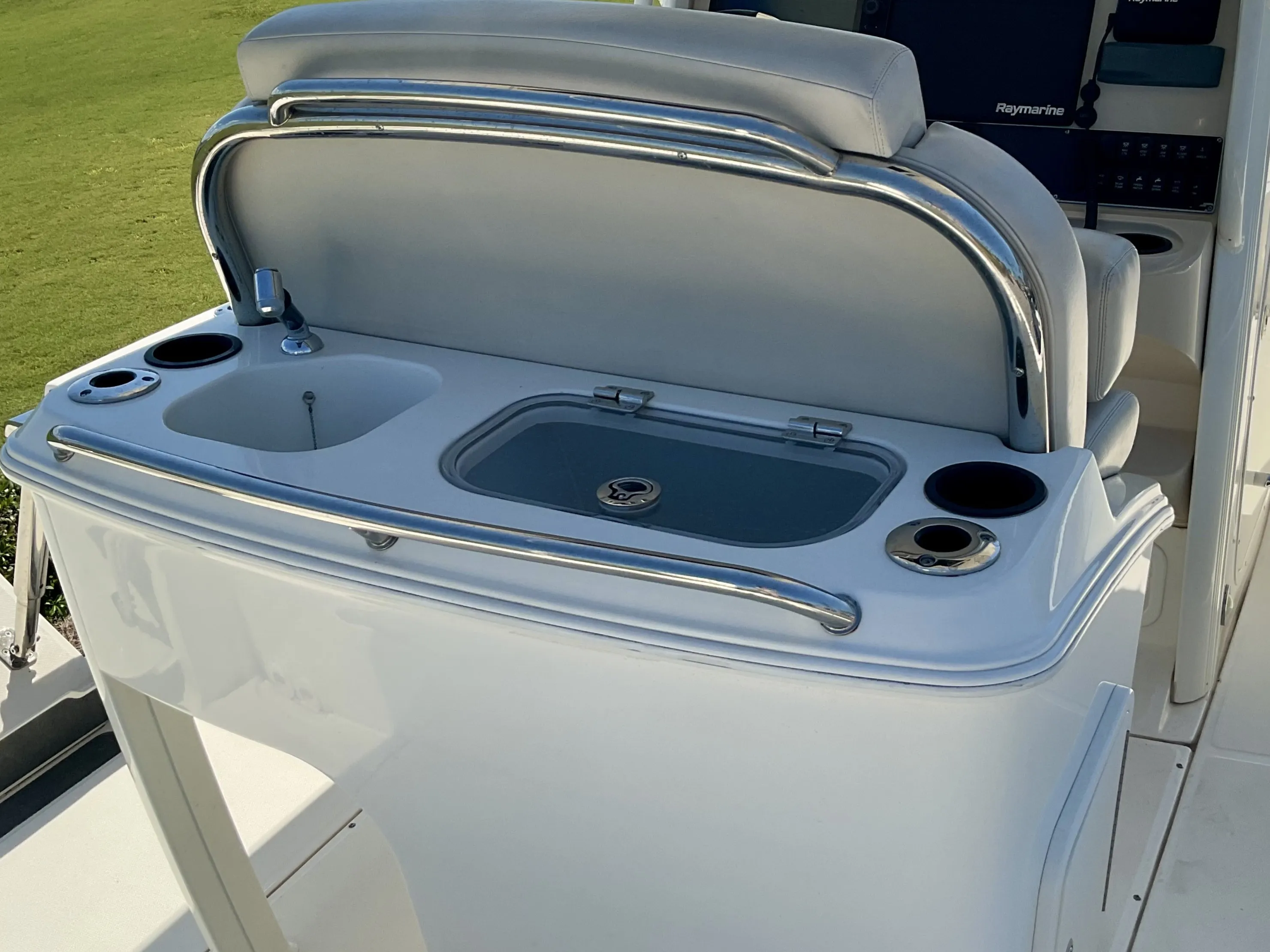 2019 Boston Whaler 270 Dauntless Image Thumbnail #14