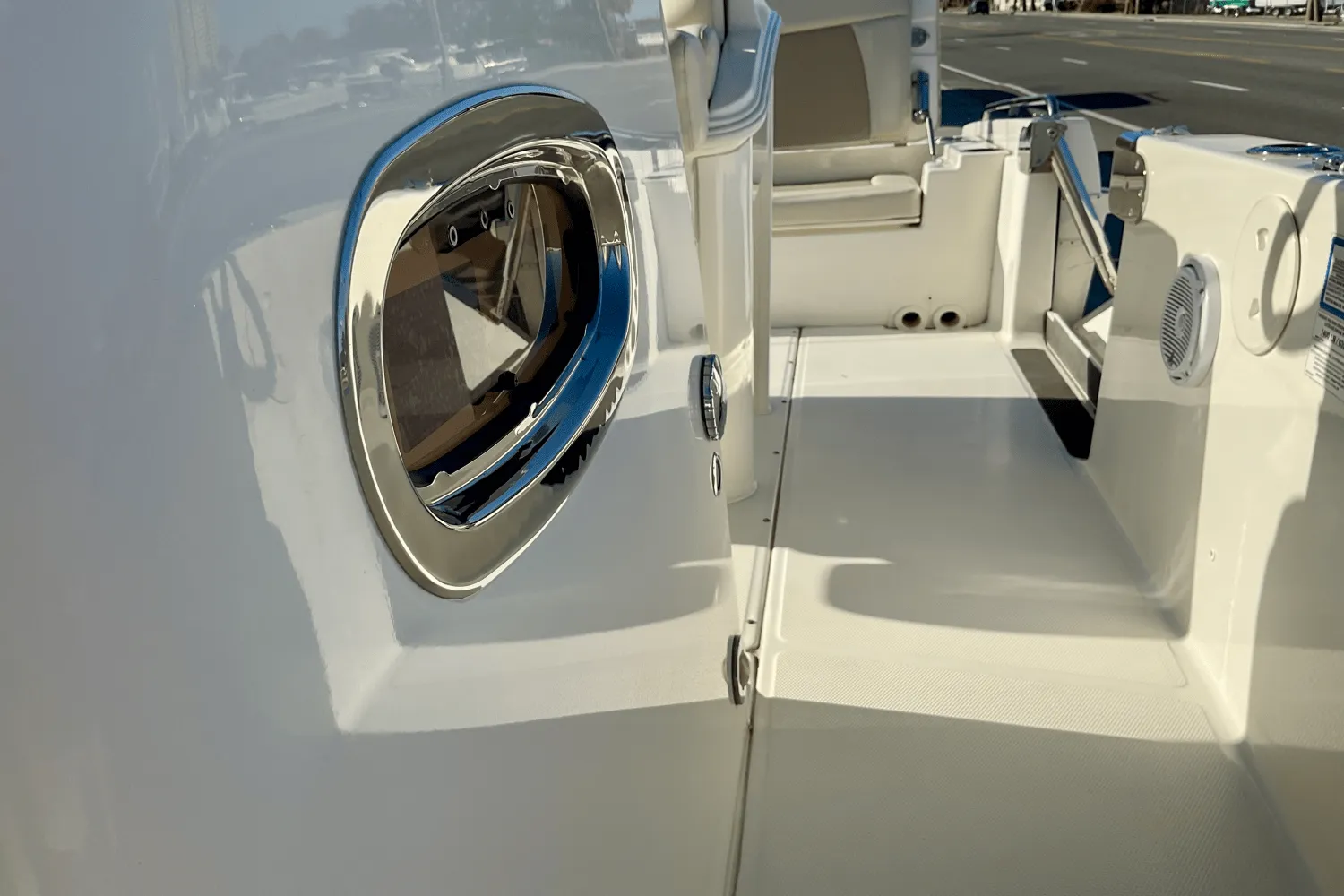 2019 Boston Whaler 270 Dauntless Image Thumbnail #33
