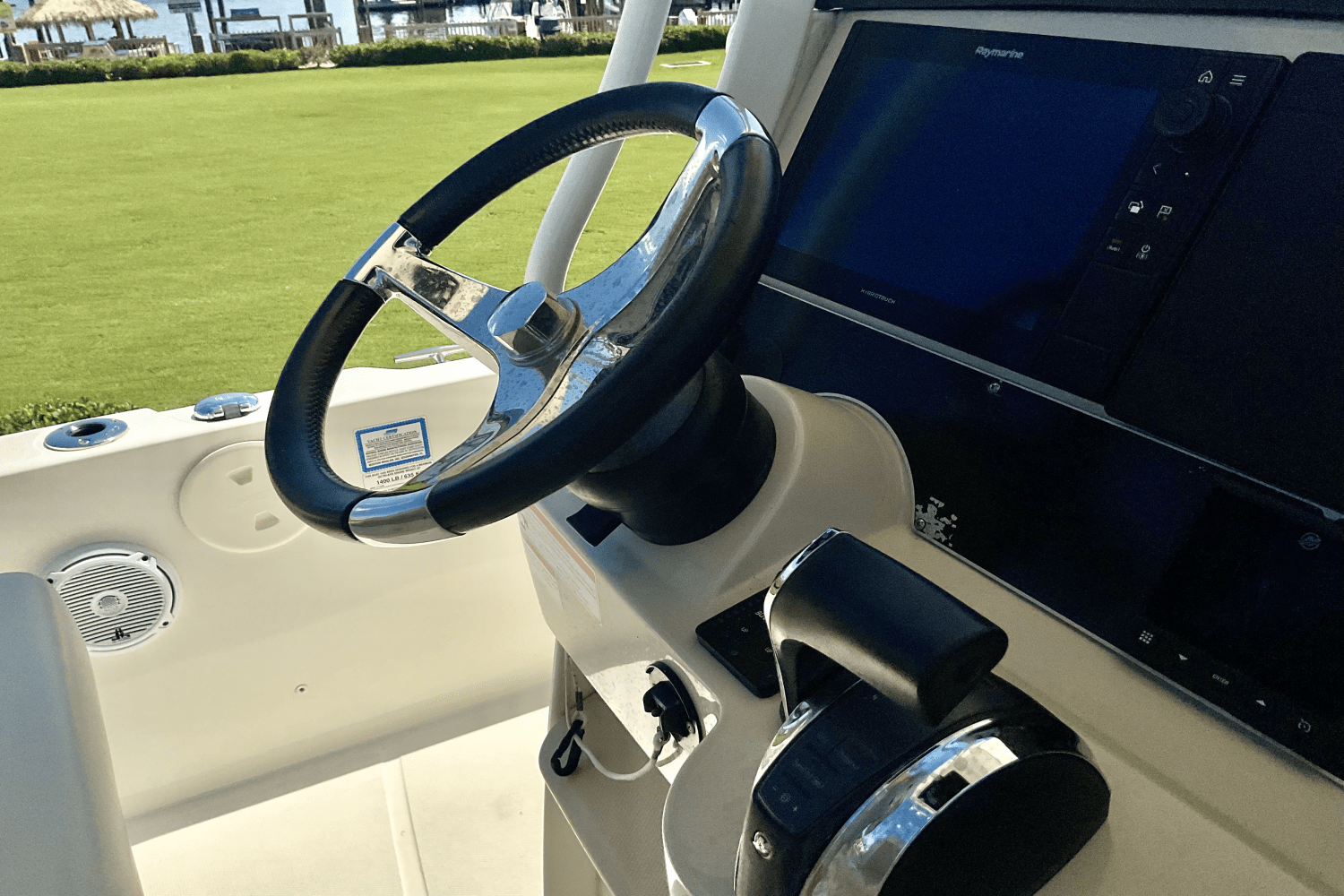 2019 Boston Whaler 270 Dauntless Image Thumbnail #21