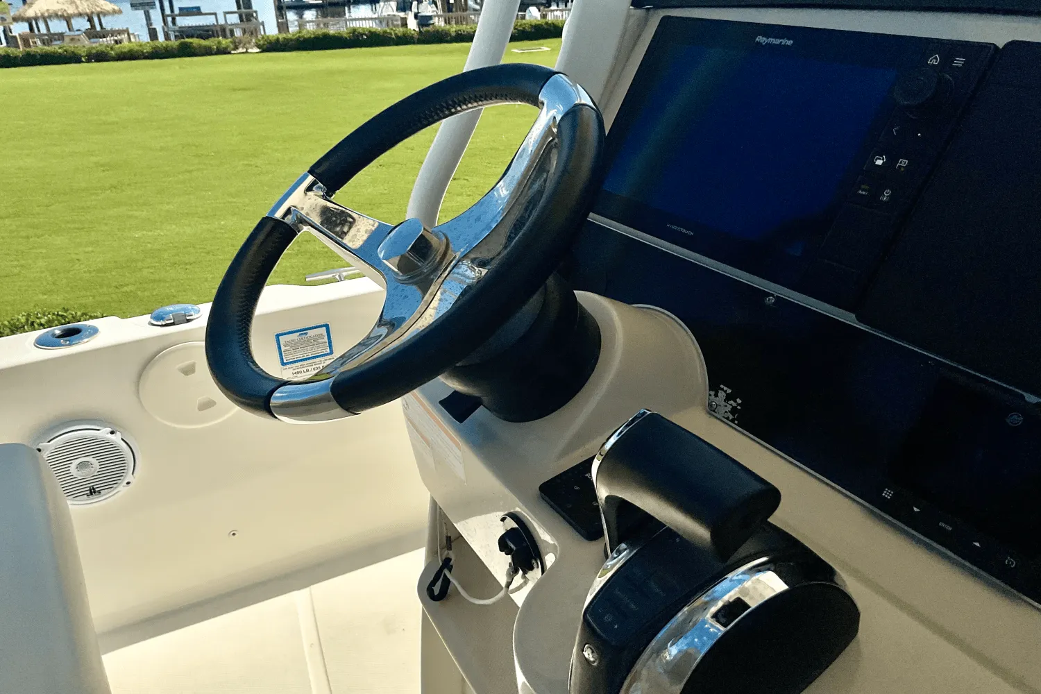 2019 Boston Whaler 270 Dauntless Image Thumbnail #21